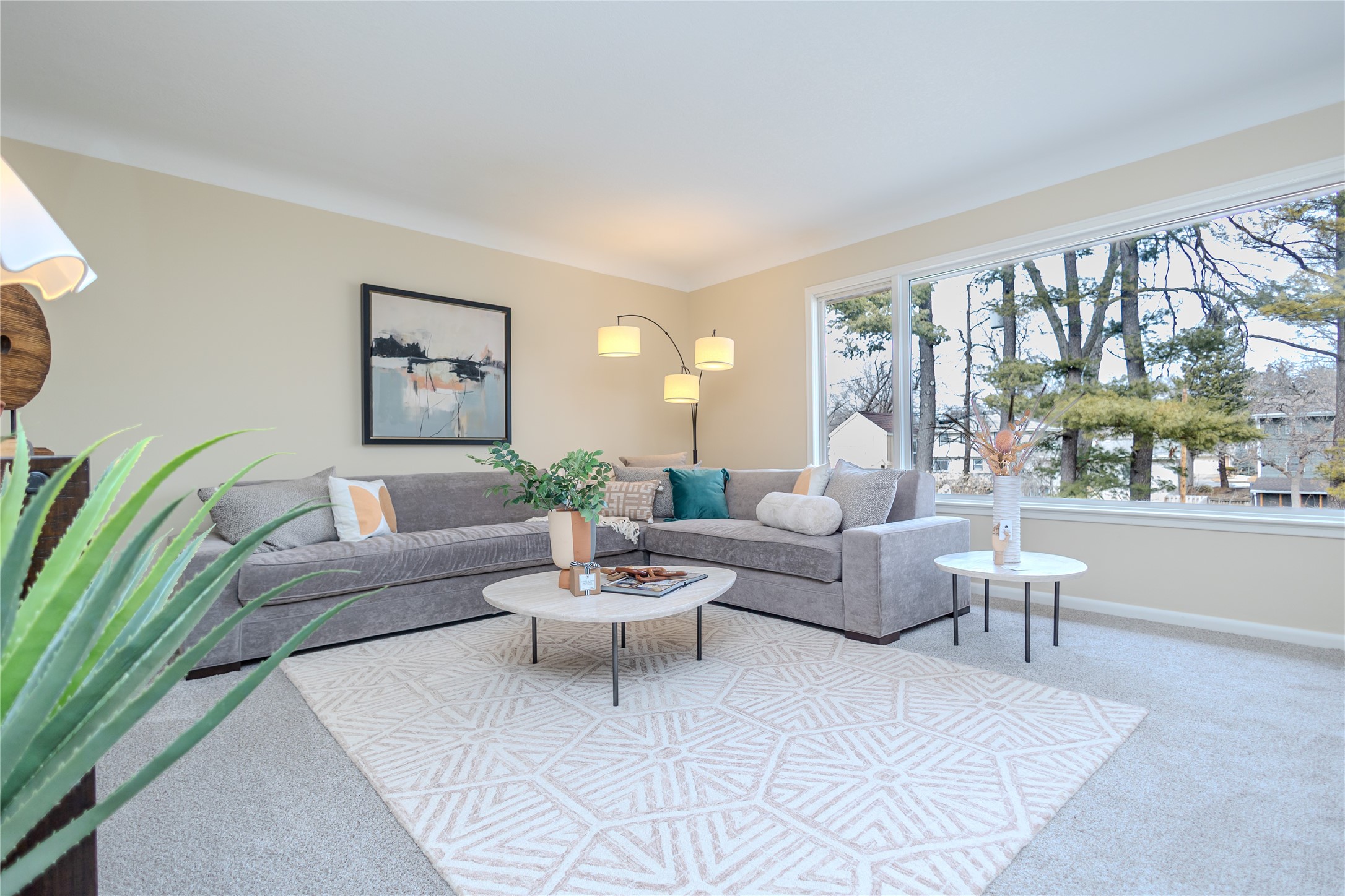 7005 Bellaire Avenue