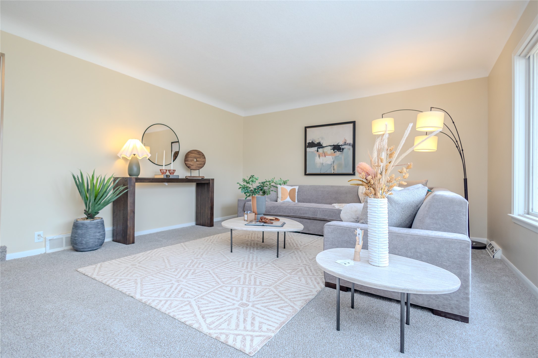 7005 Bellaire Avenue