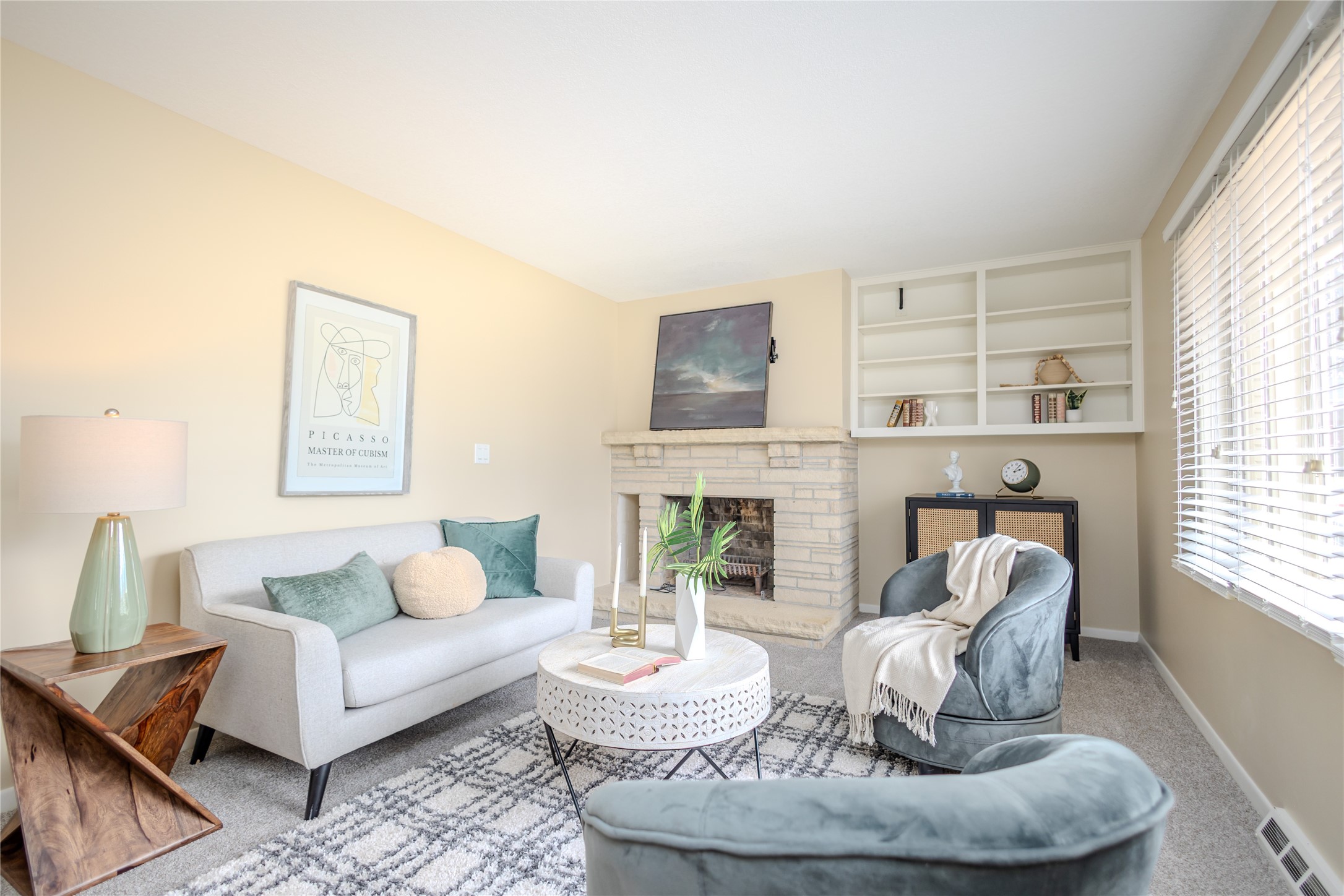 7005 Bellaire Avenue