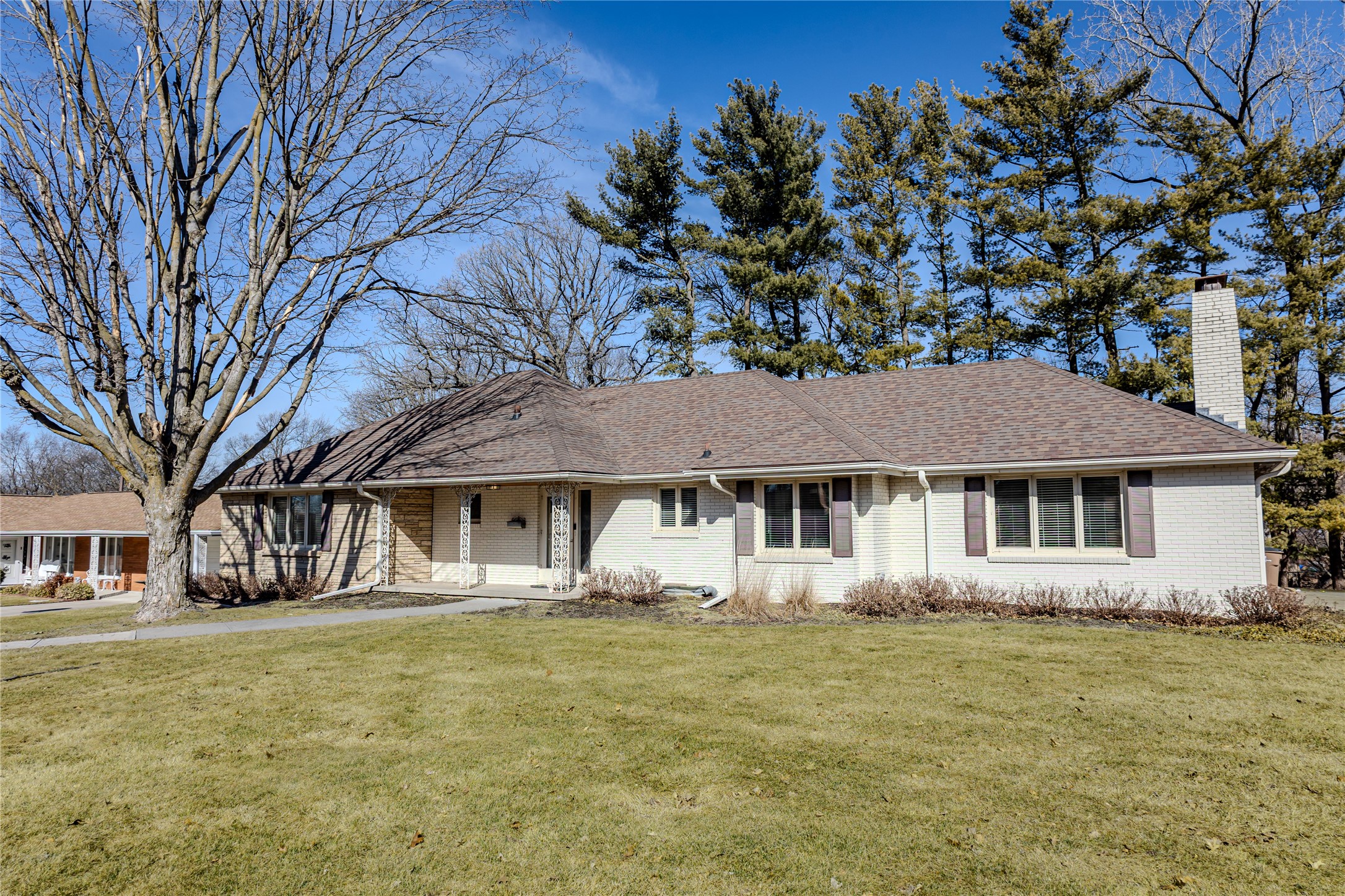 7005 Bellaire Avenue