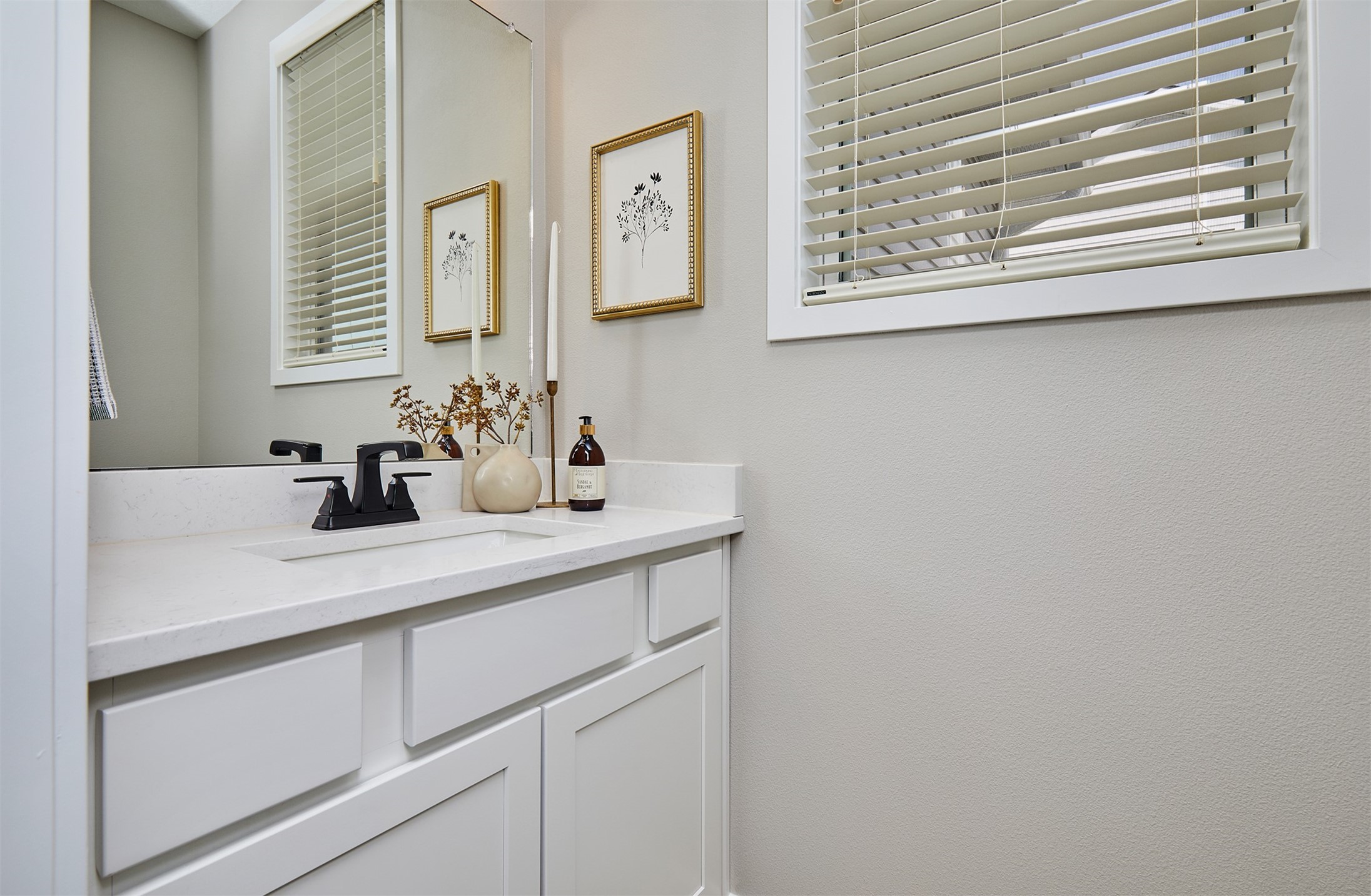 715 NE Deerfield Drive