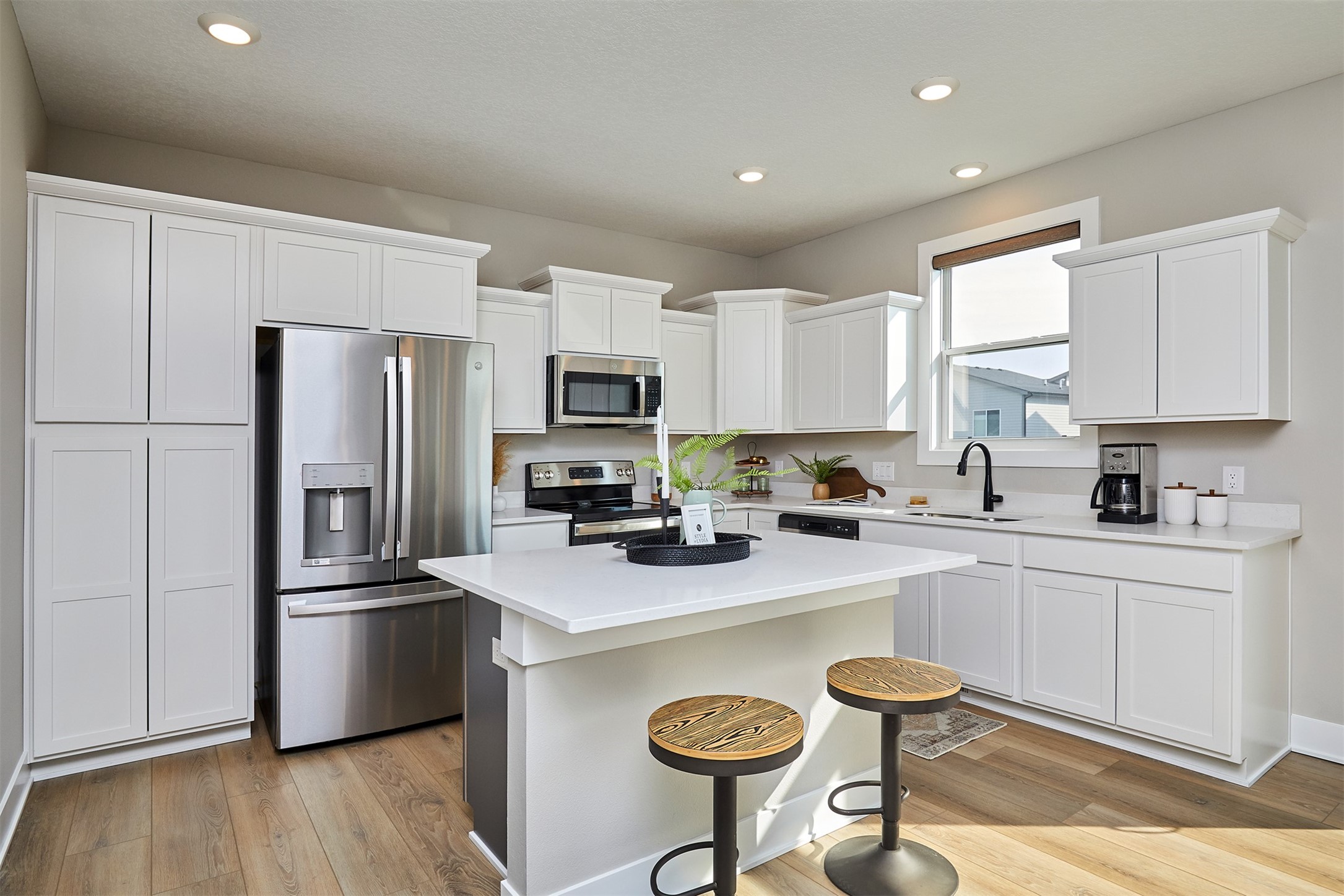 715 NE Deerfield Drive