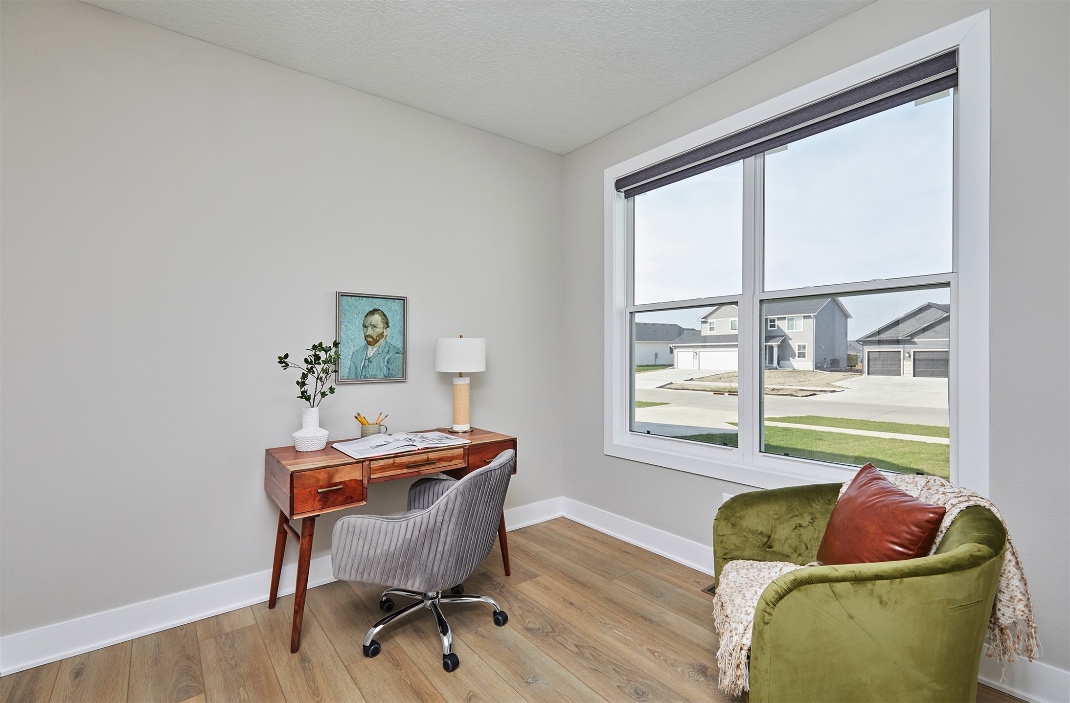 715 NE Deerfield Drive