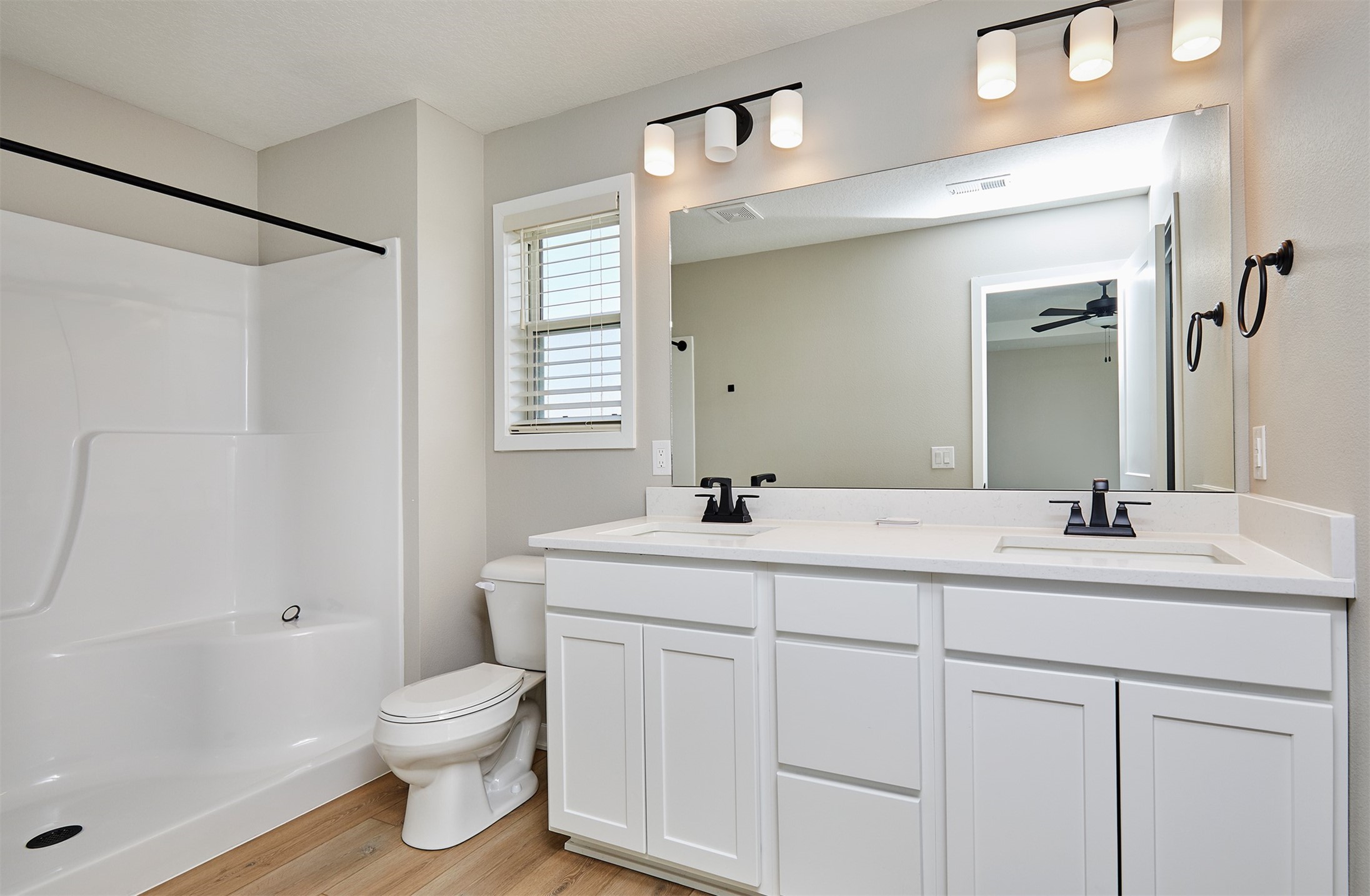 715 NE Deerfield Drive