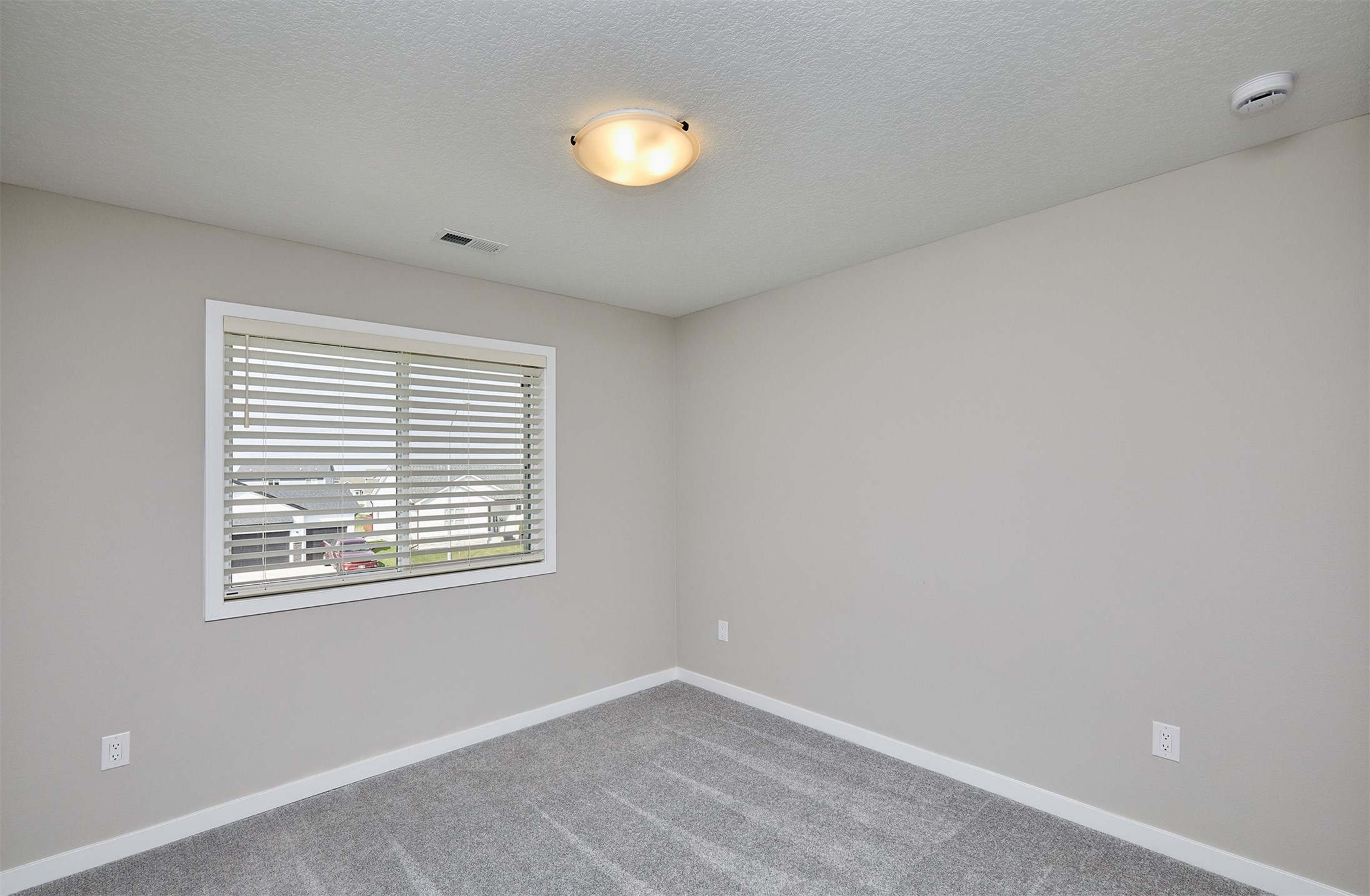 715 NE Deerfield Drive