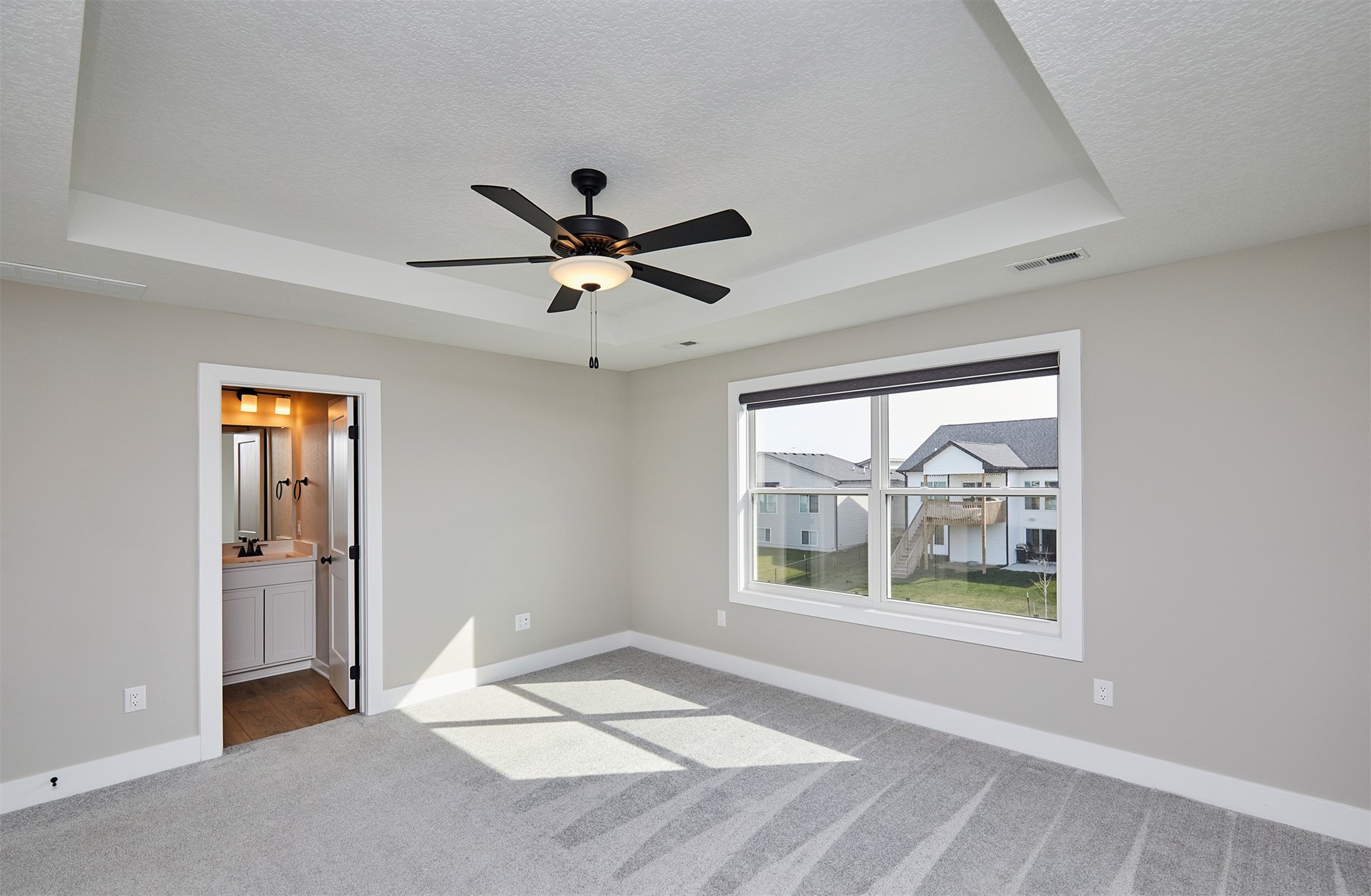 715 NE Deerfield Drive