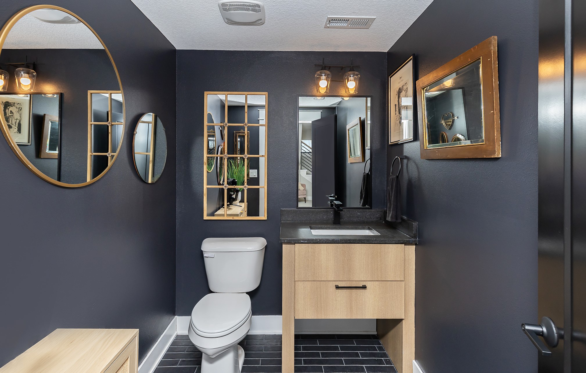 2525 Belmont Boulevard