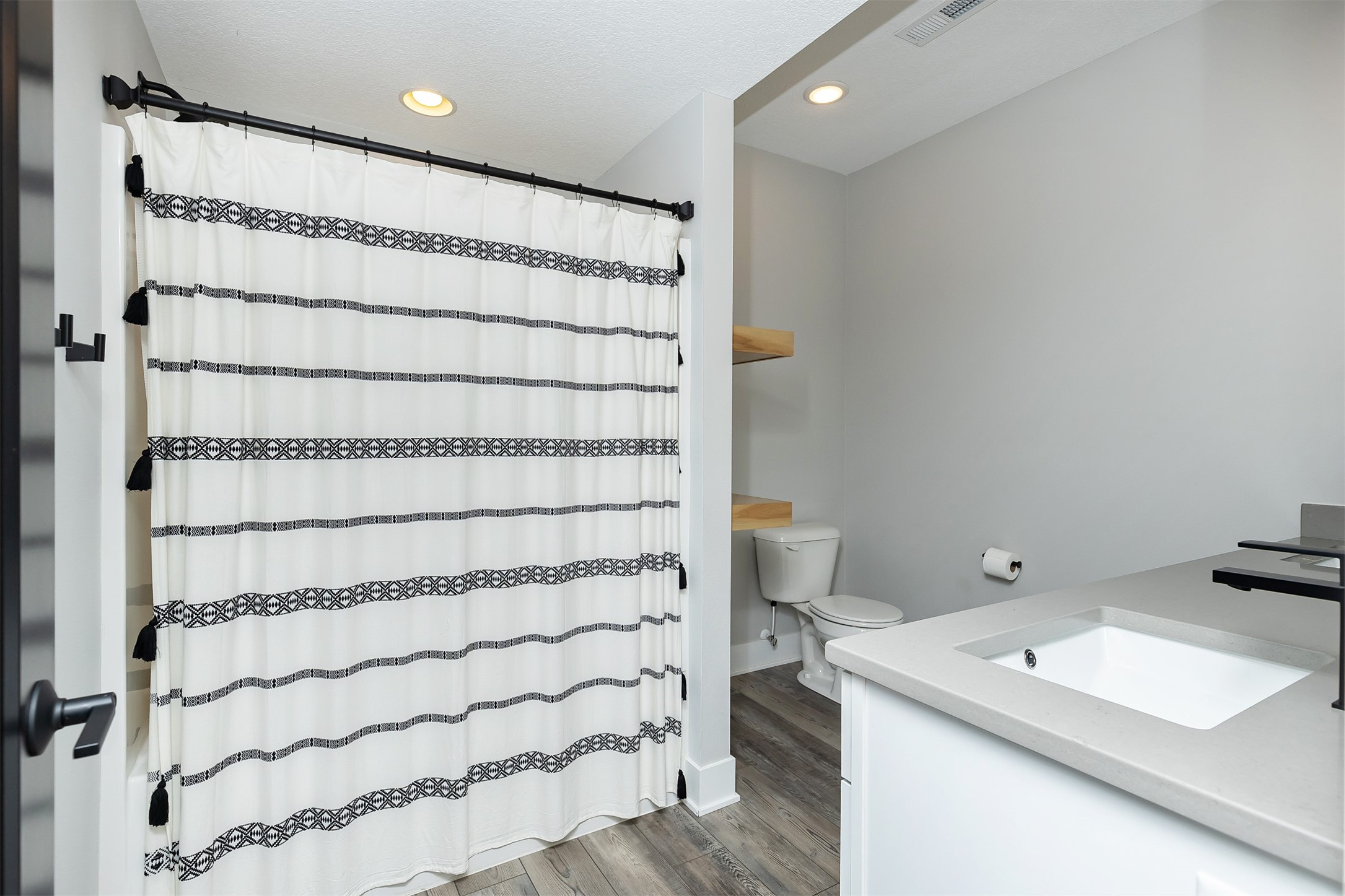 2525 Belmont Boulevard