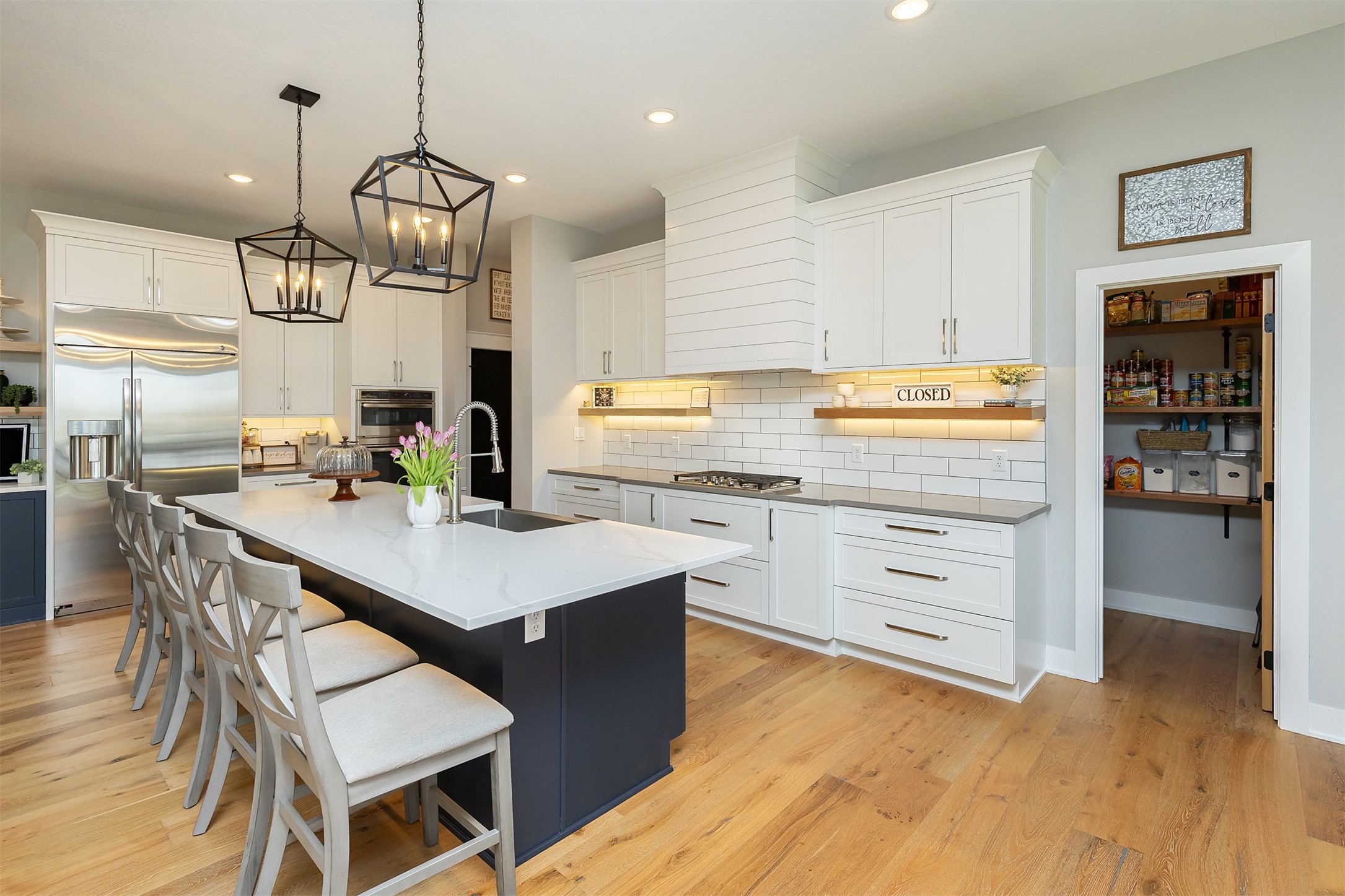 2525 Belmont Boulevard