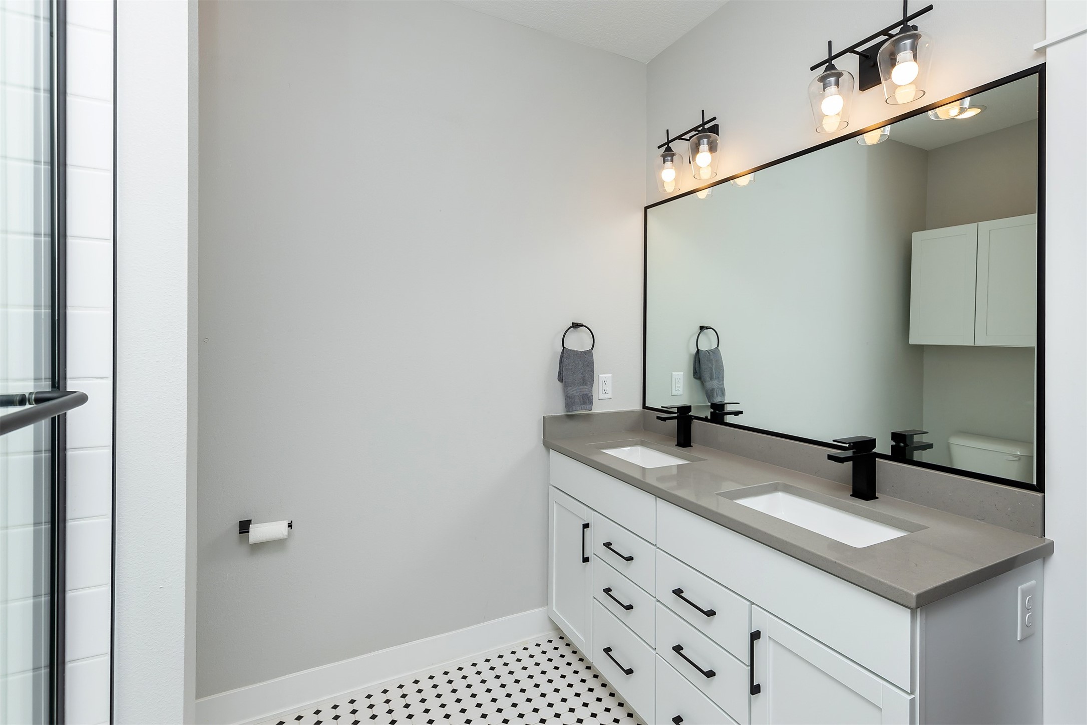 2525 Belmont Boulevard