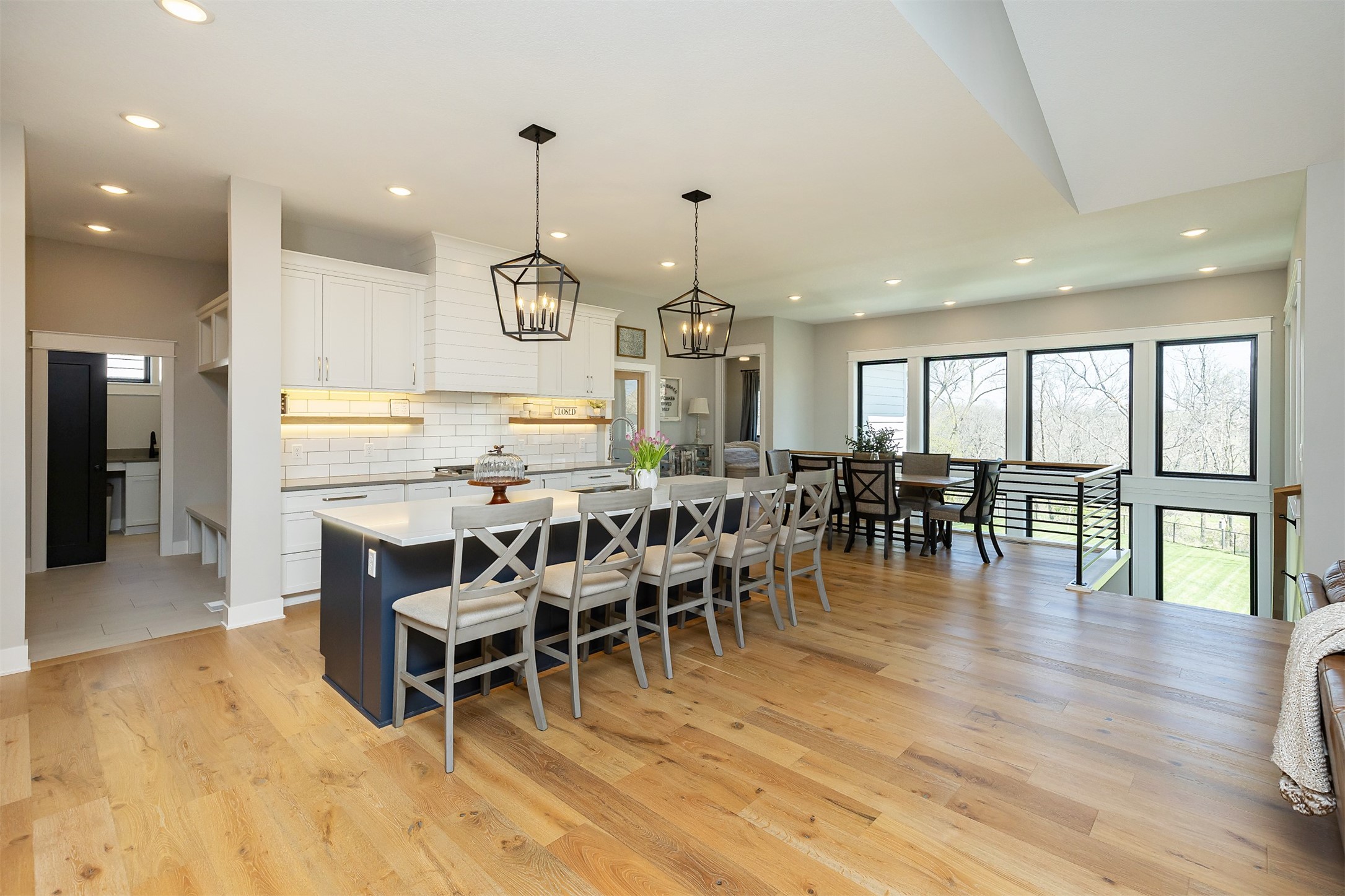 2525 Belmont Boulevard