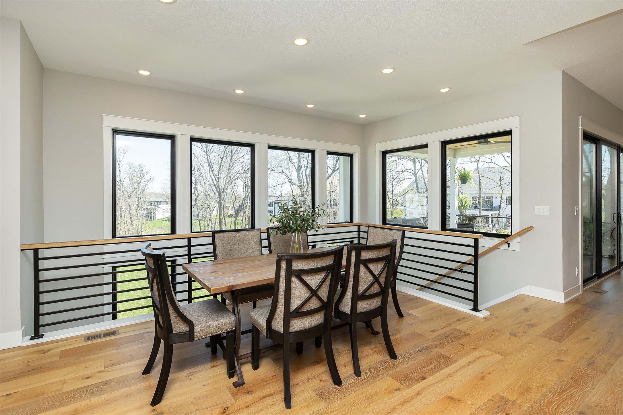 2525 Belmont Boulevard