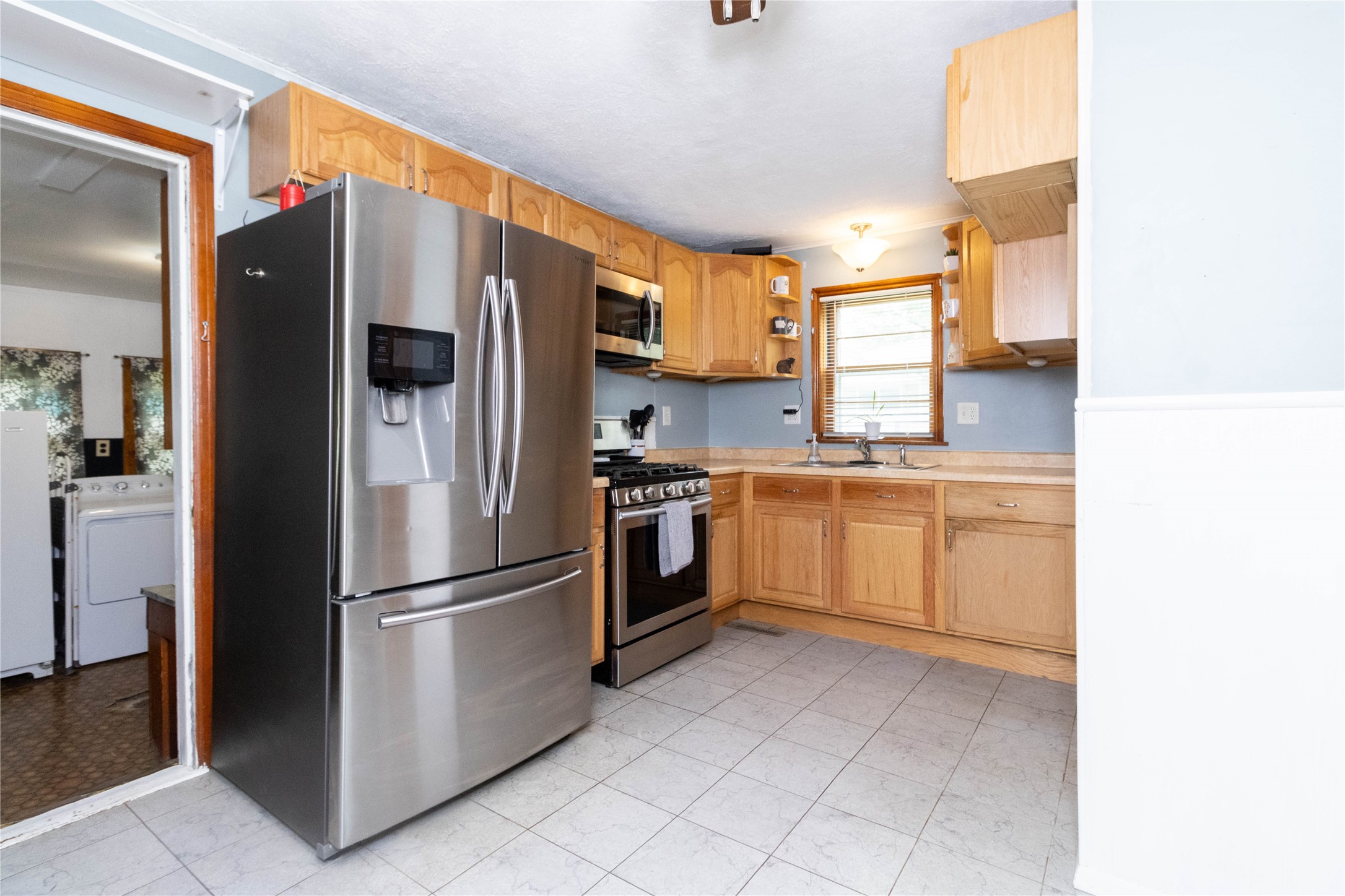 112 N Buchanan Street