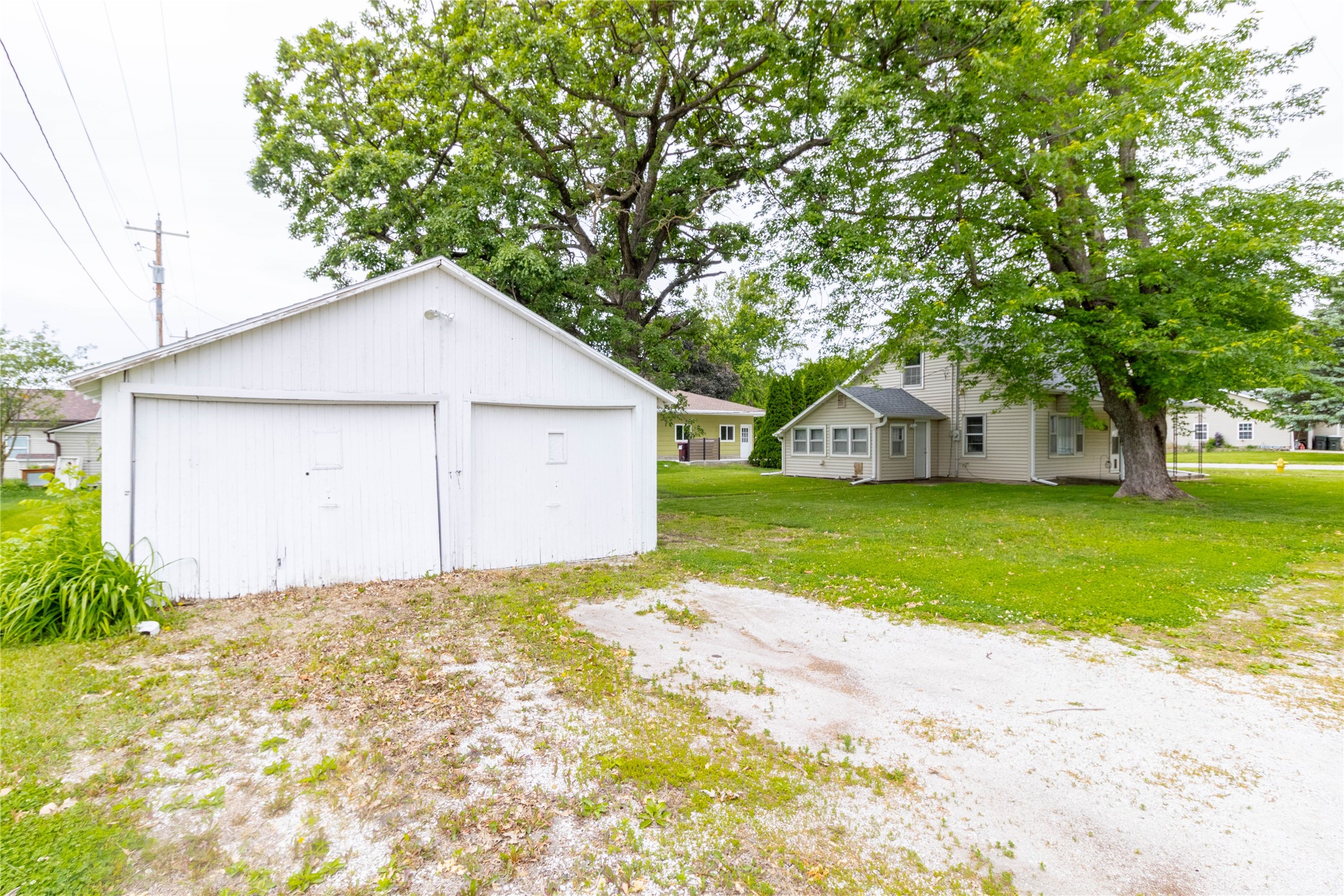 112 N Buchanan Street