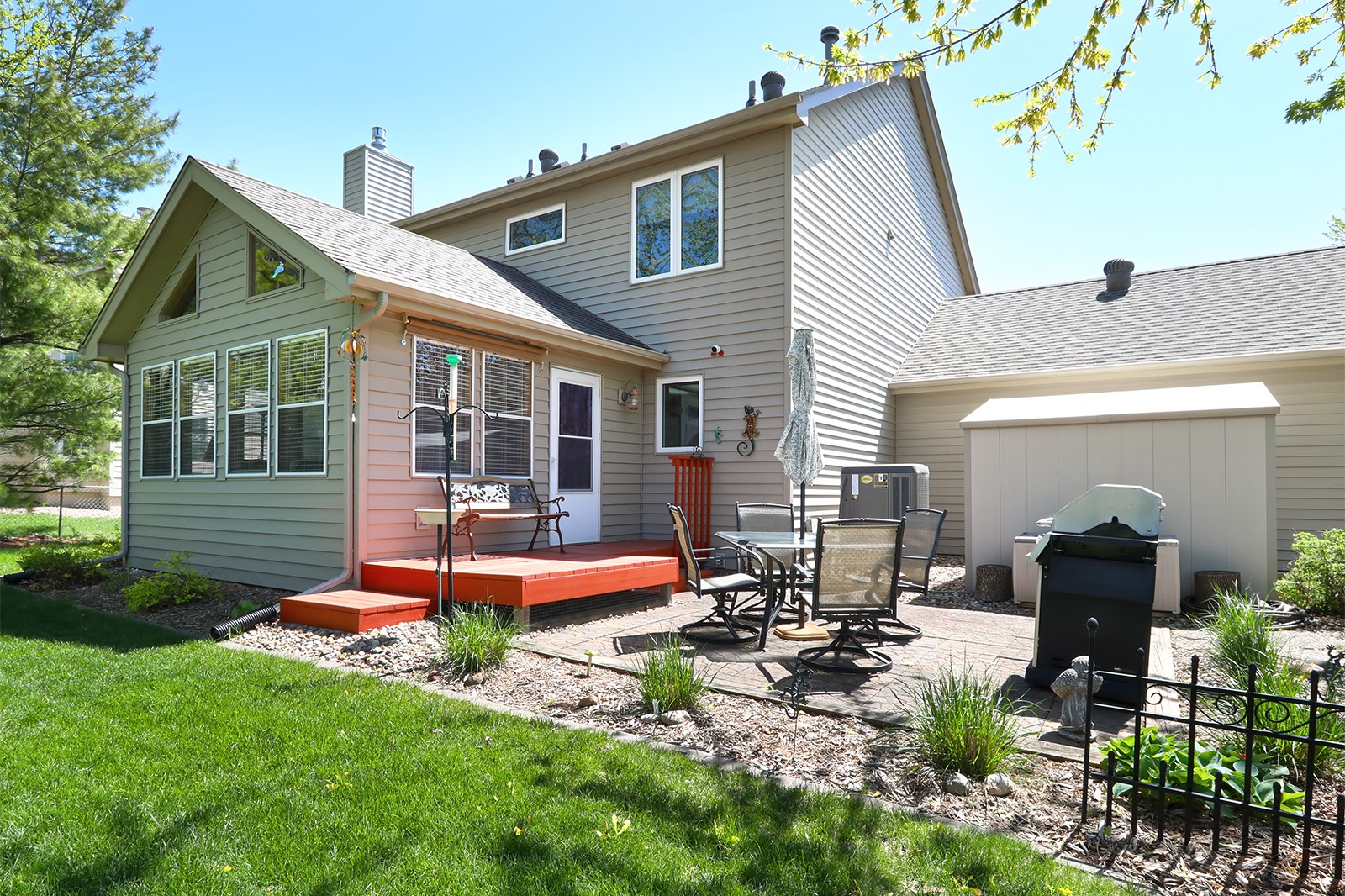 5909 Brookview Drive