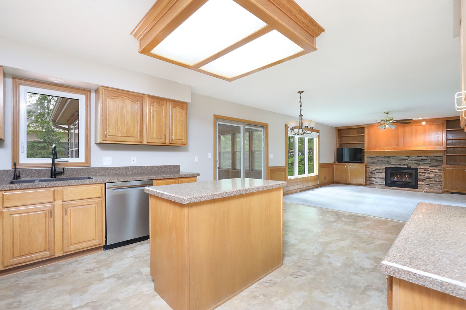 5909 Brookview Drive