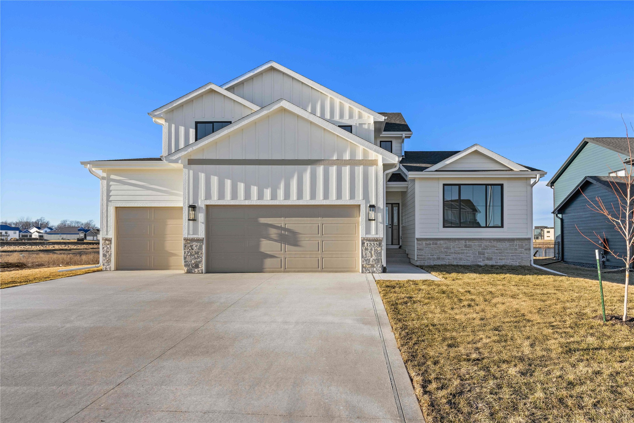 1335 NW Yorktown Drive