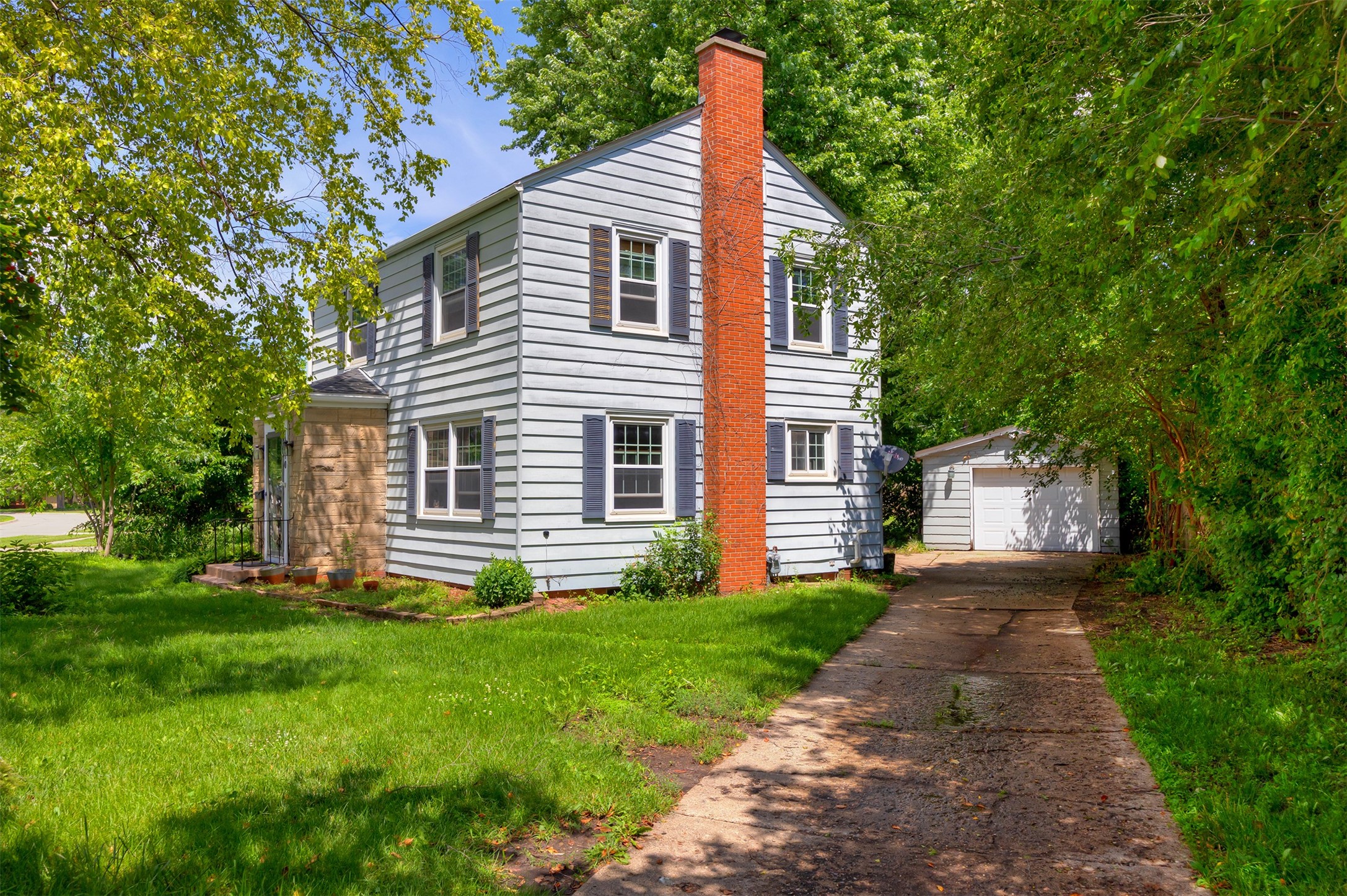 1010 SW Kenworthy Drive