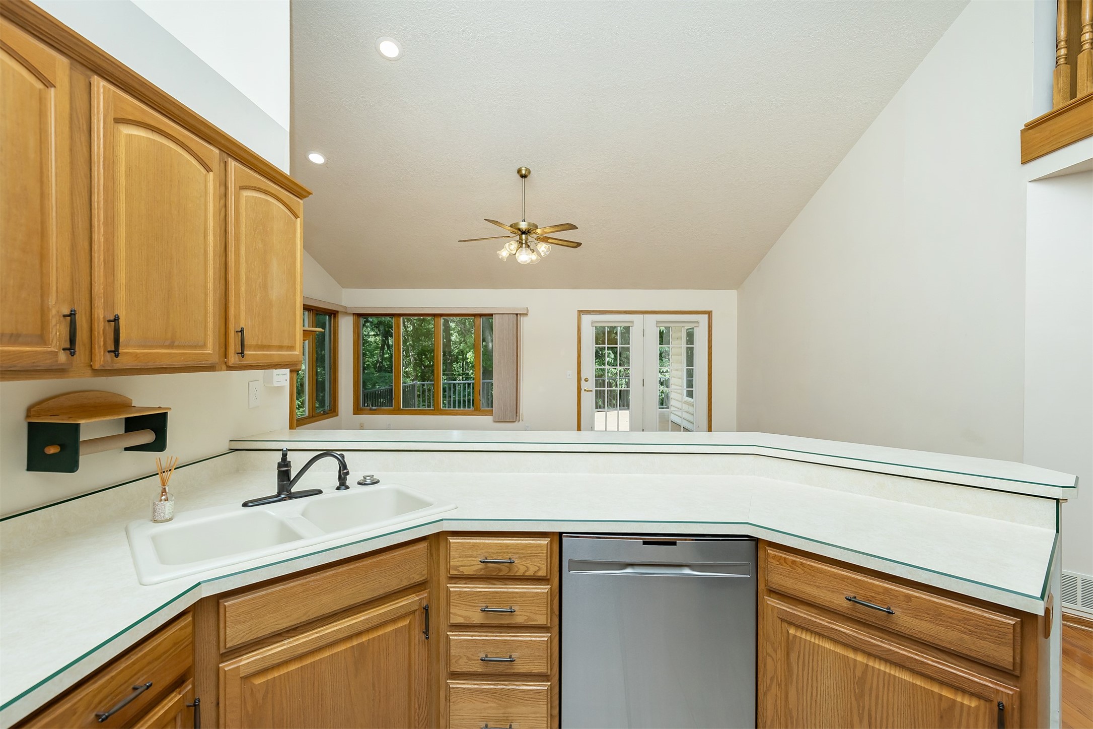 1560 Castlegar Court