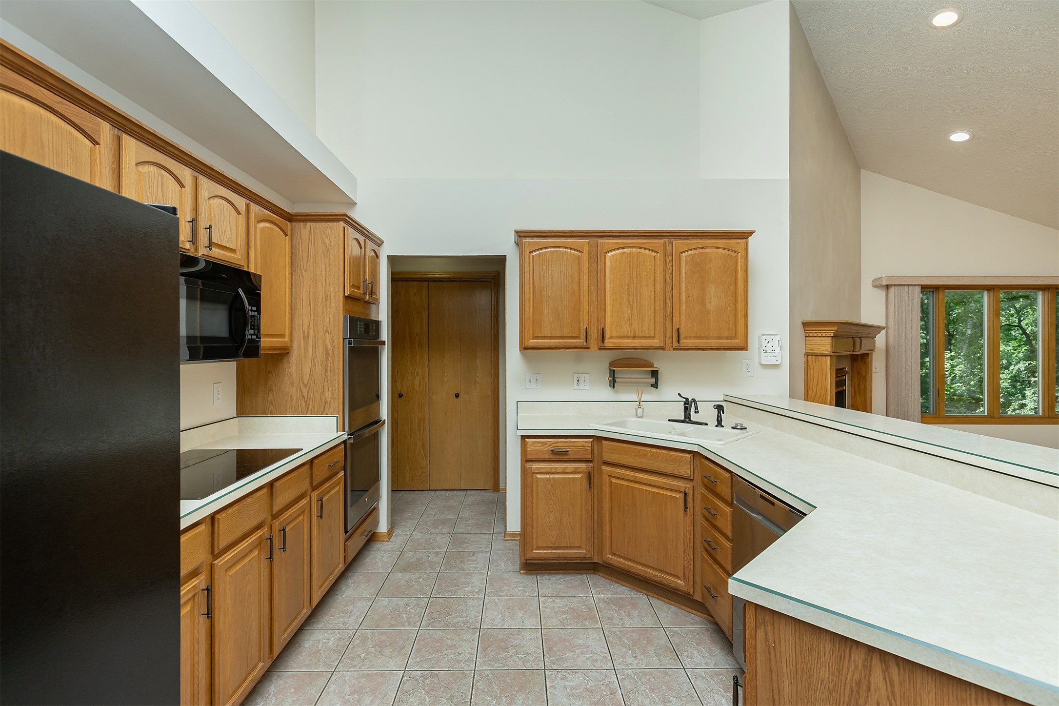 1560 Castlegar Court