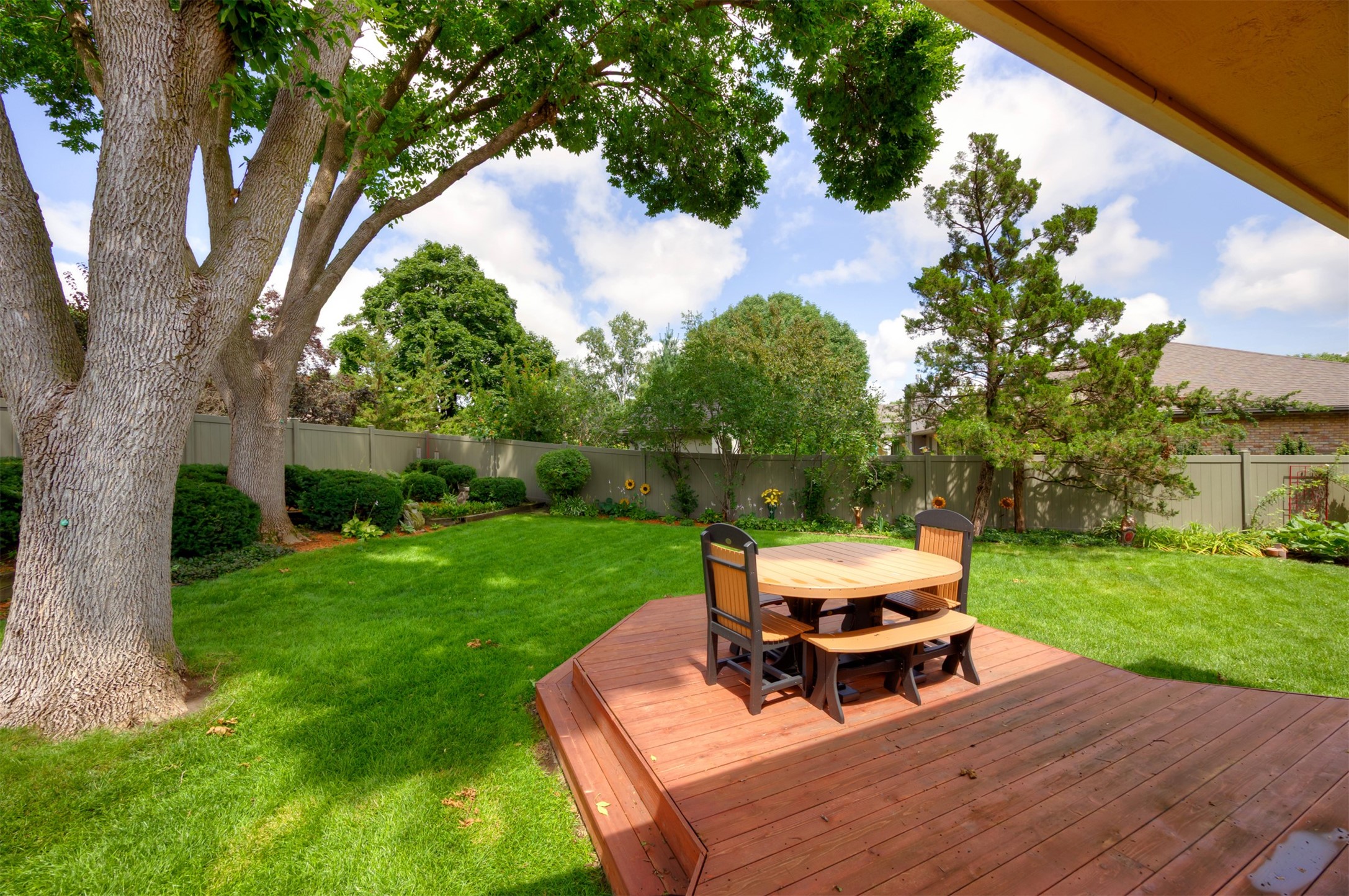 3916 Greenview Drive