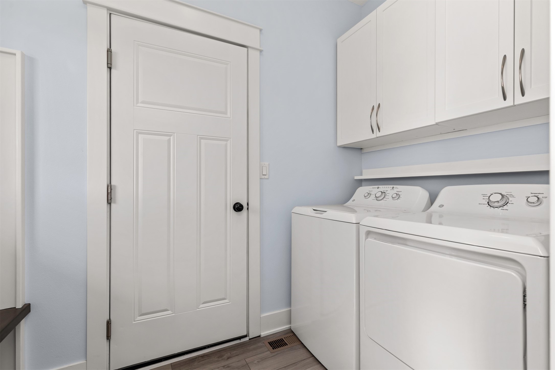 14405 Holcomb Avenue