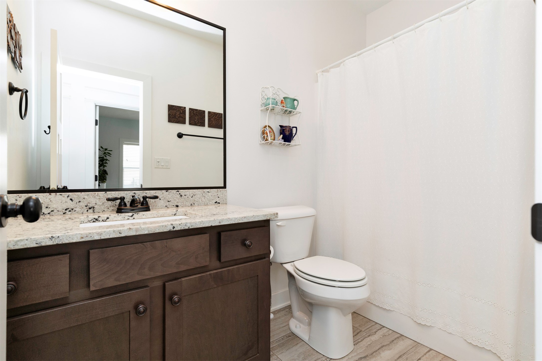 14405 Holcomb Avenue