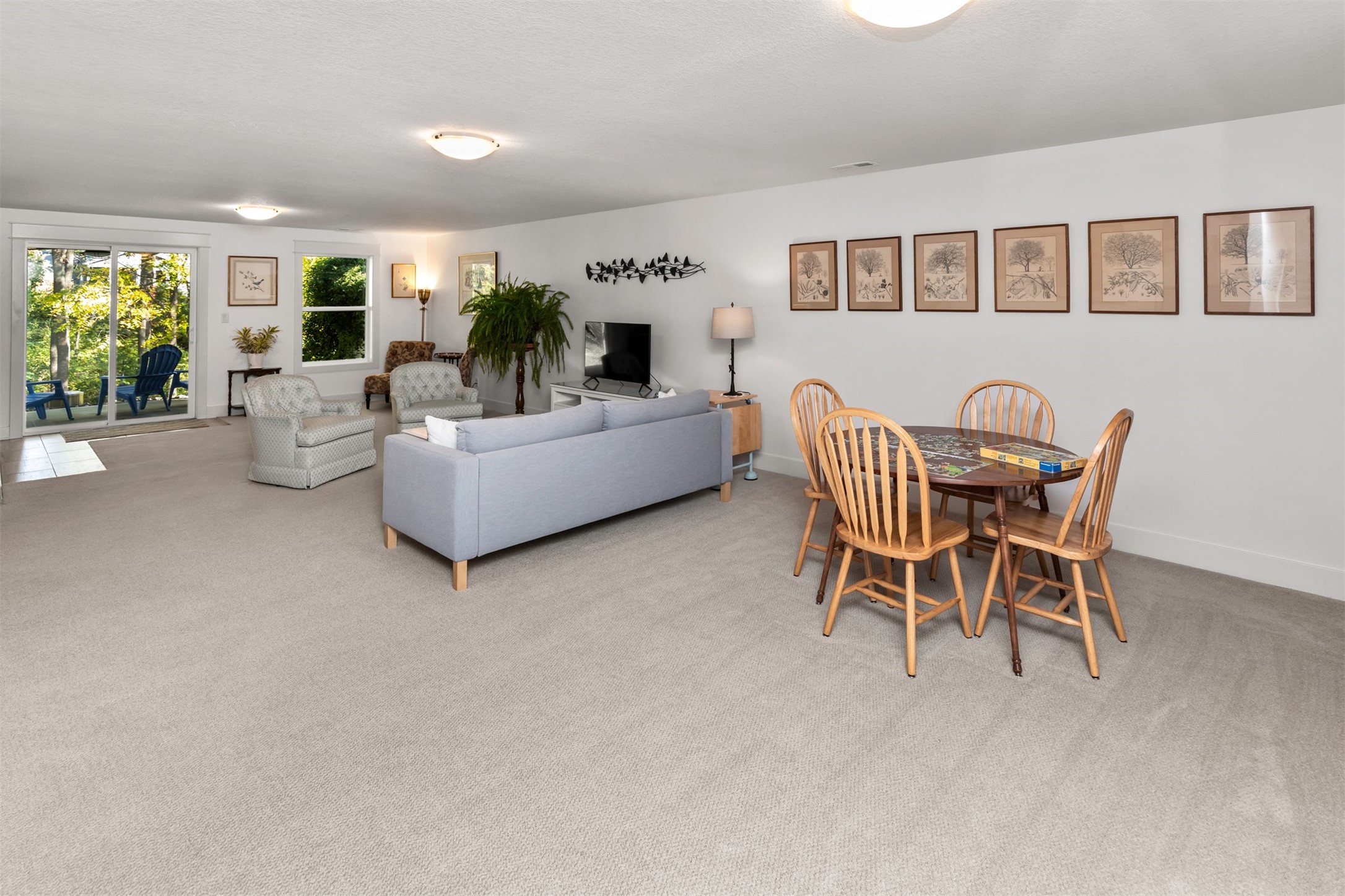 14405 Holcomb Avenue