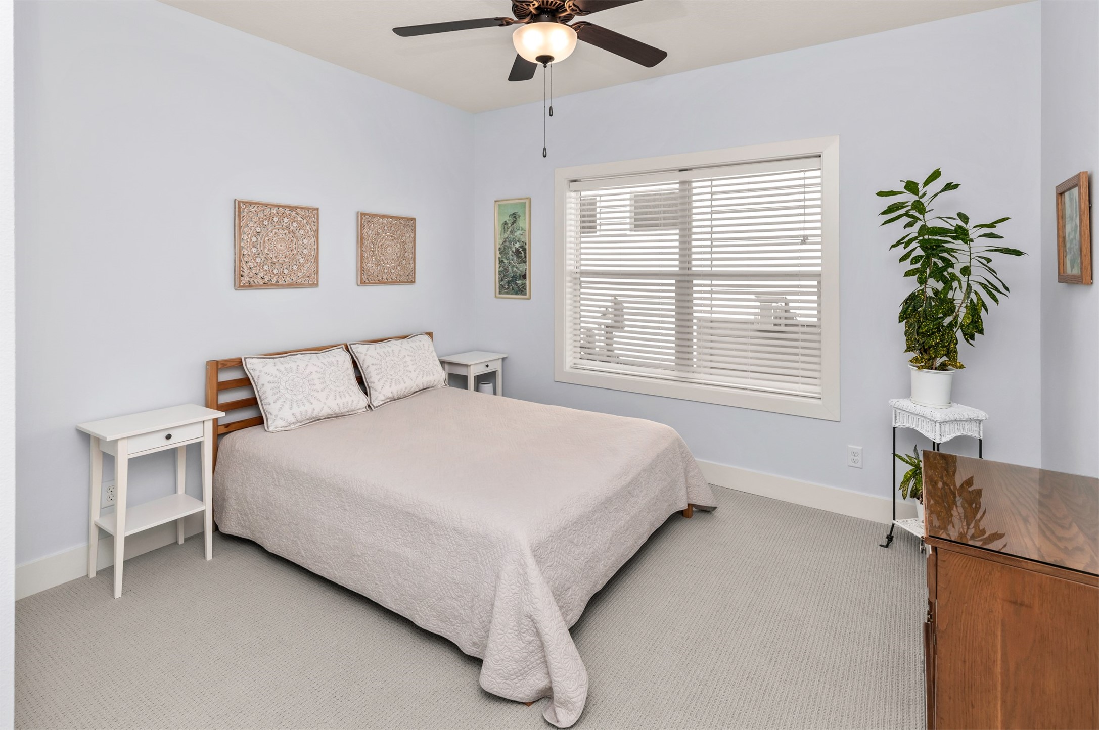 14405 Holcomb Avenue