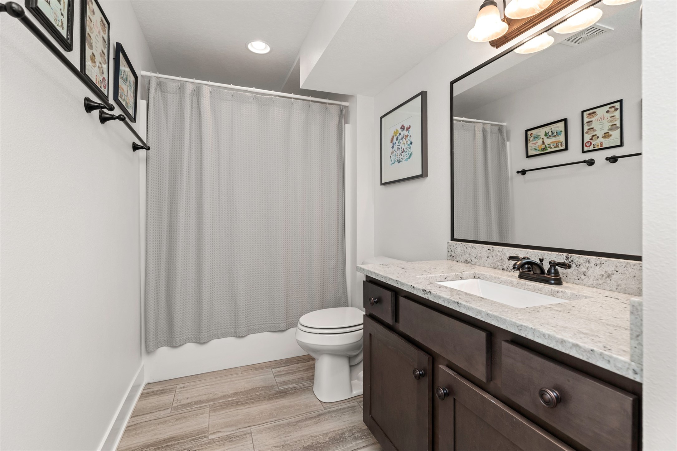 14405 Holcomb Avenue