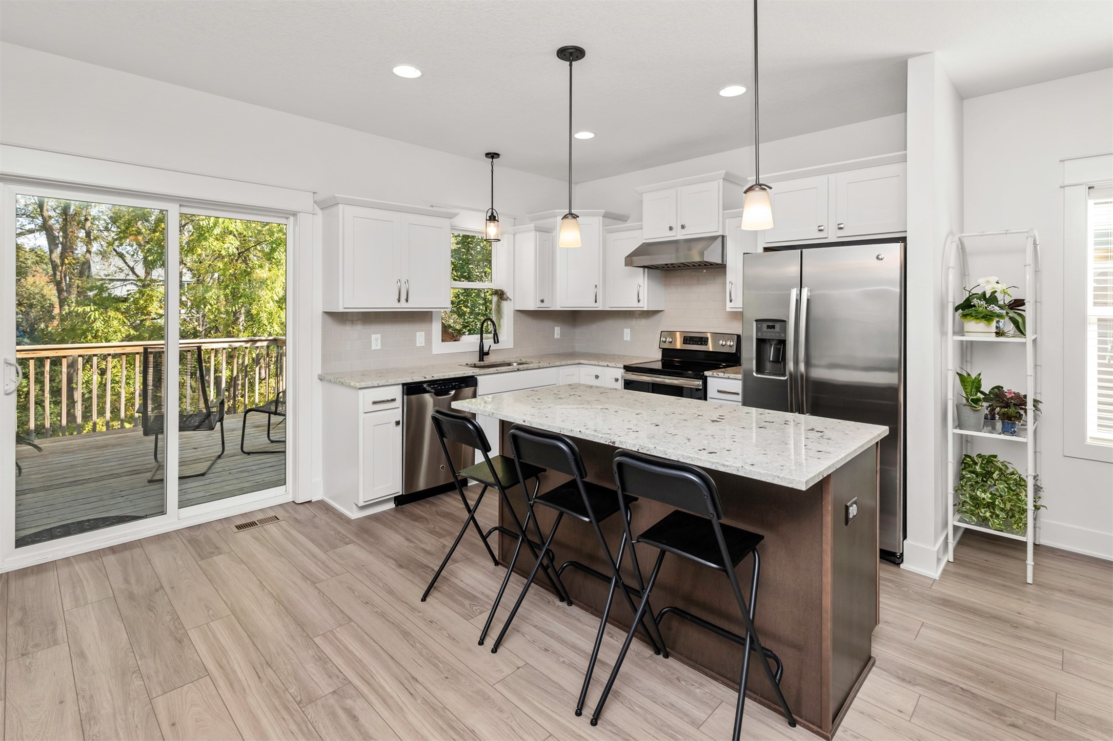 14405 Holcomb Avenue