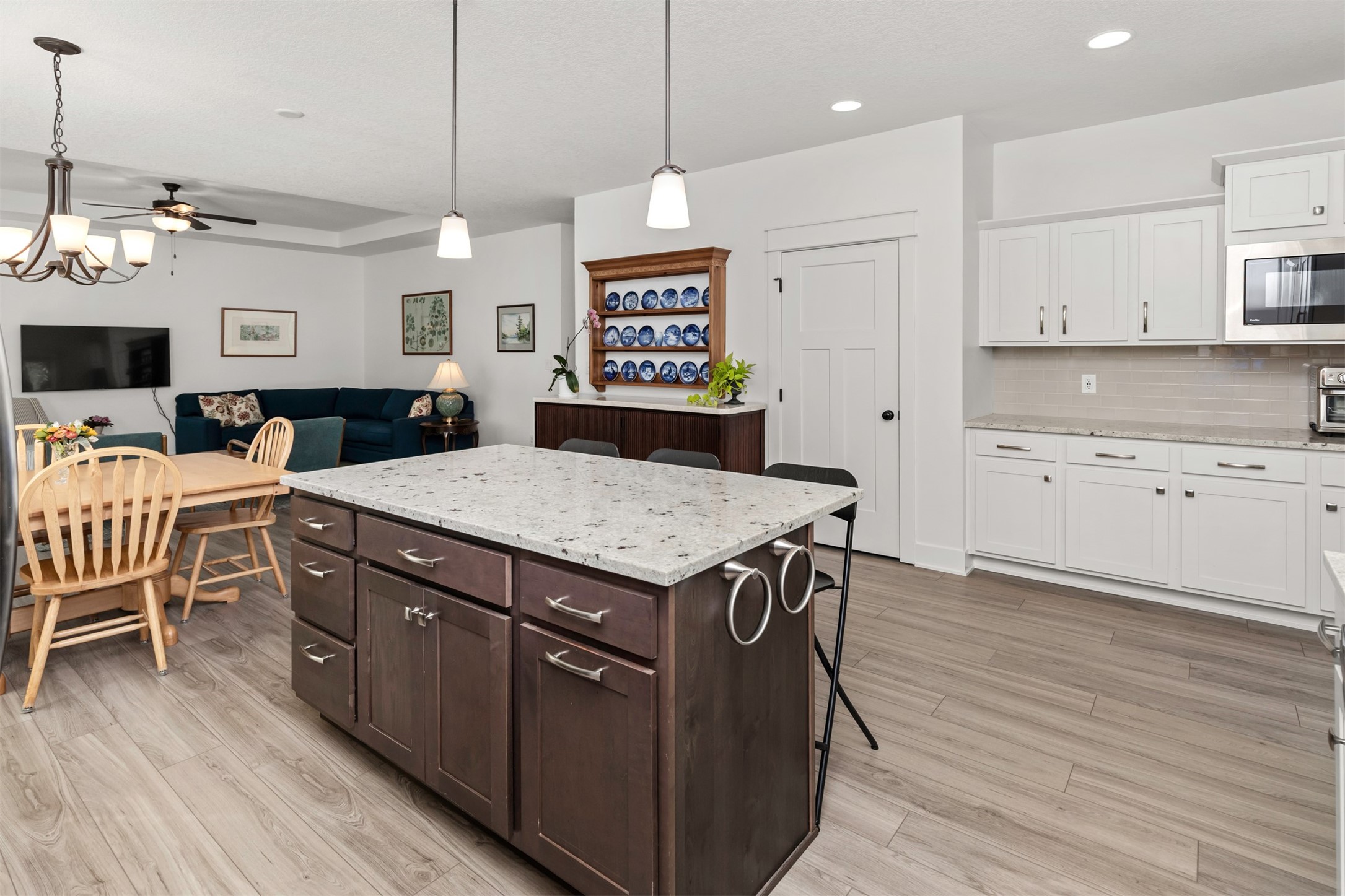 14405 Holcomb Avenue