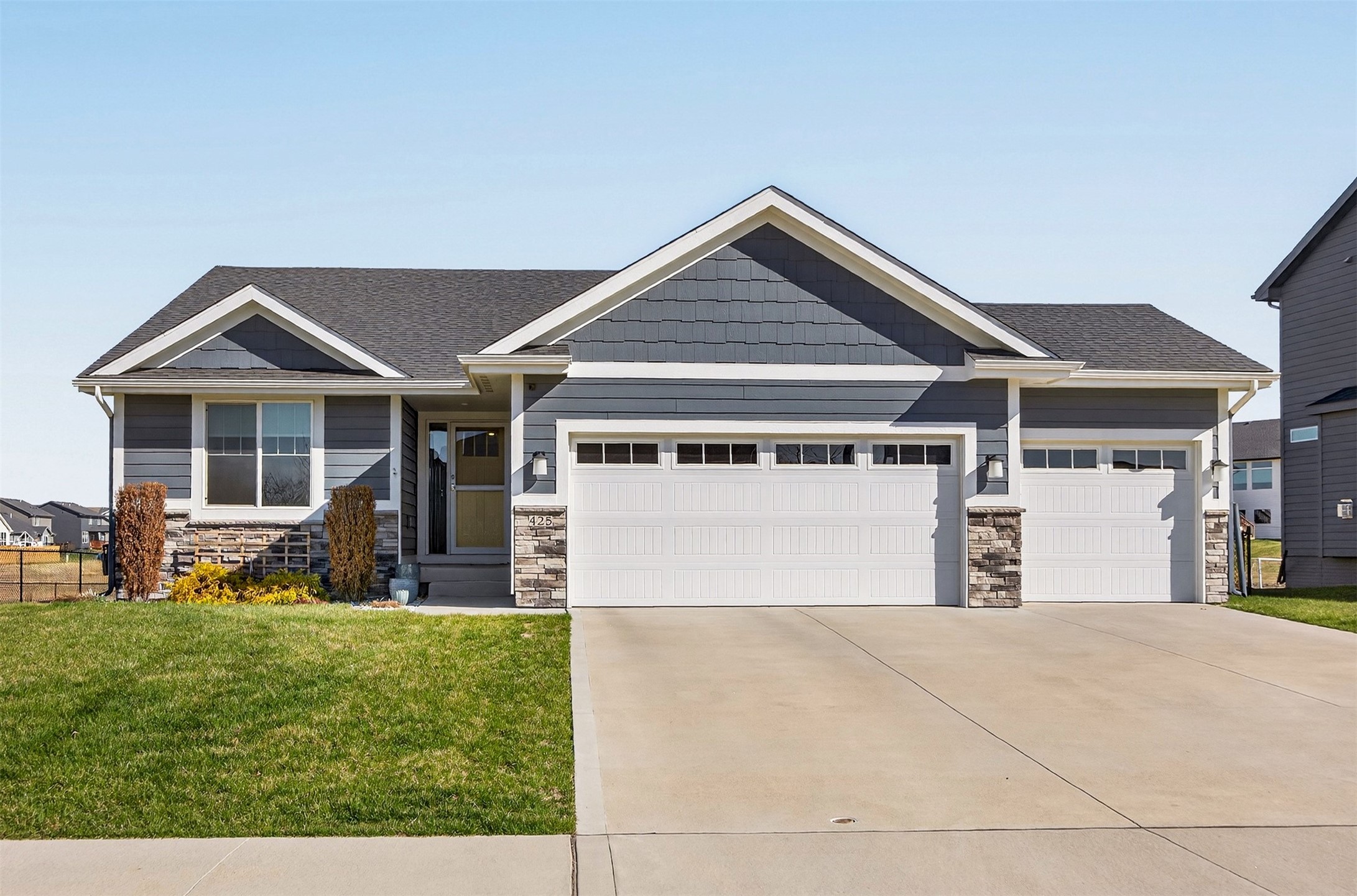425 SE Esker Ridge Drive