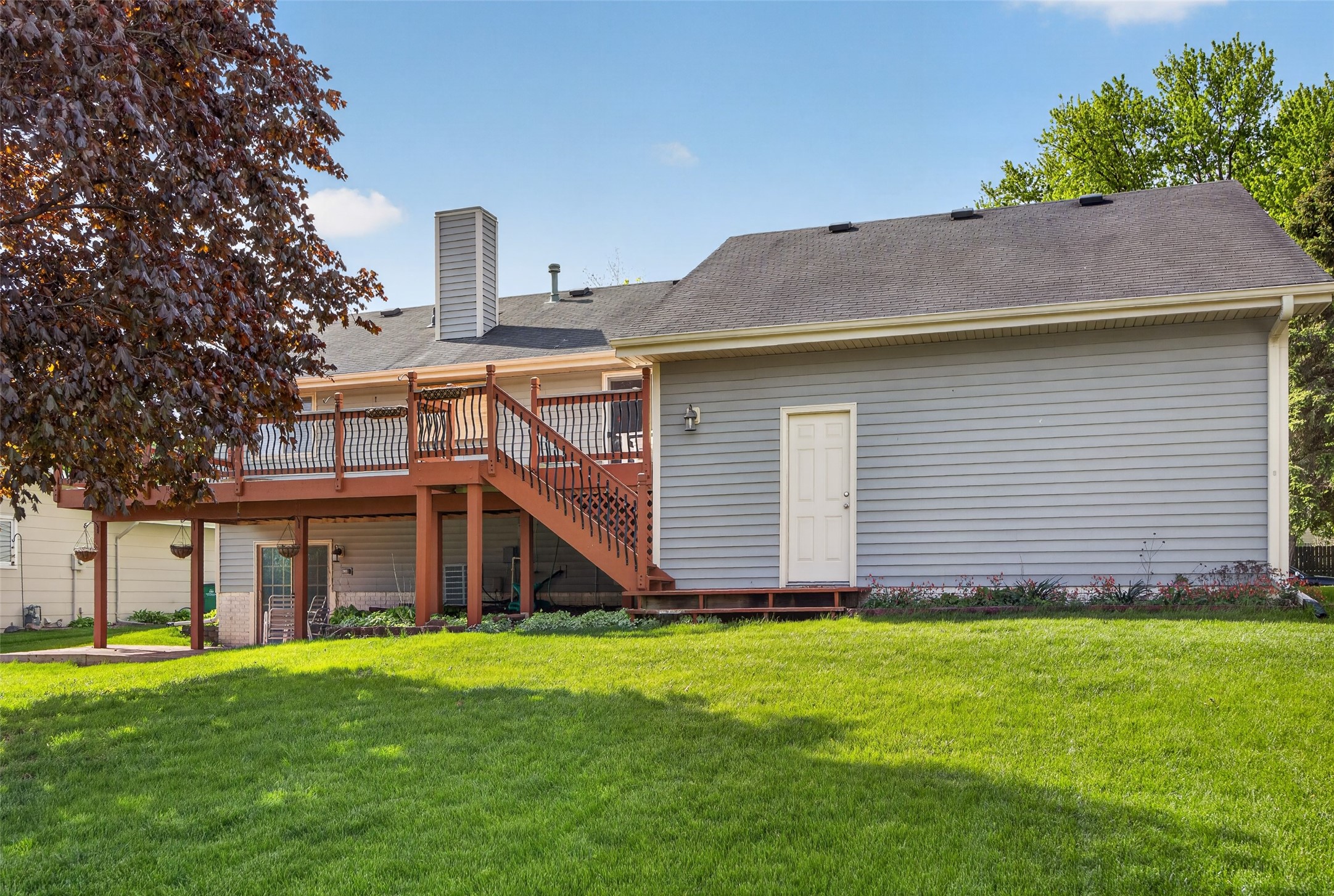 9505 Dennis Drive