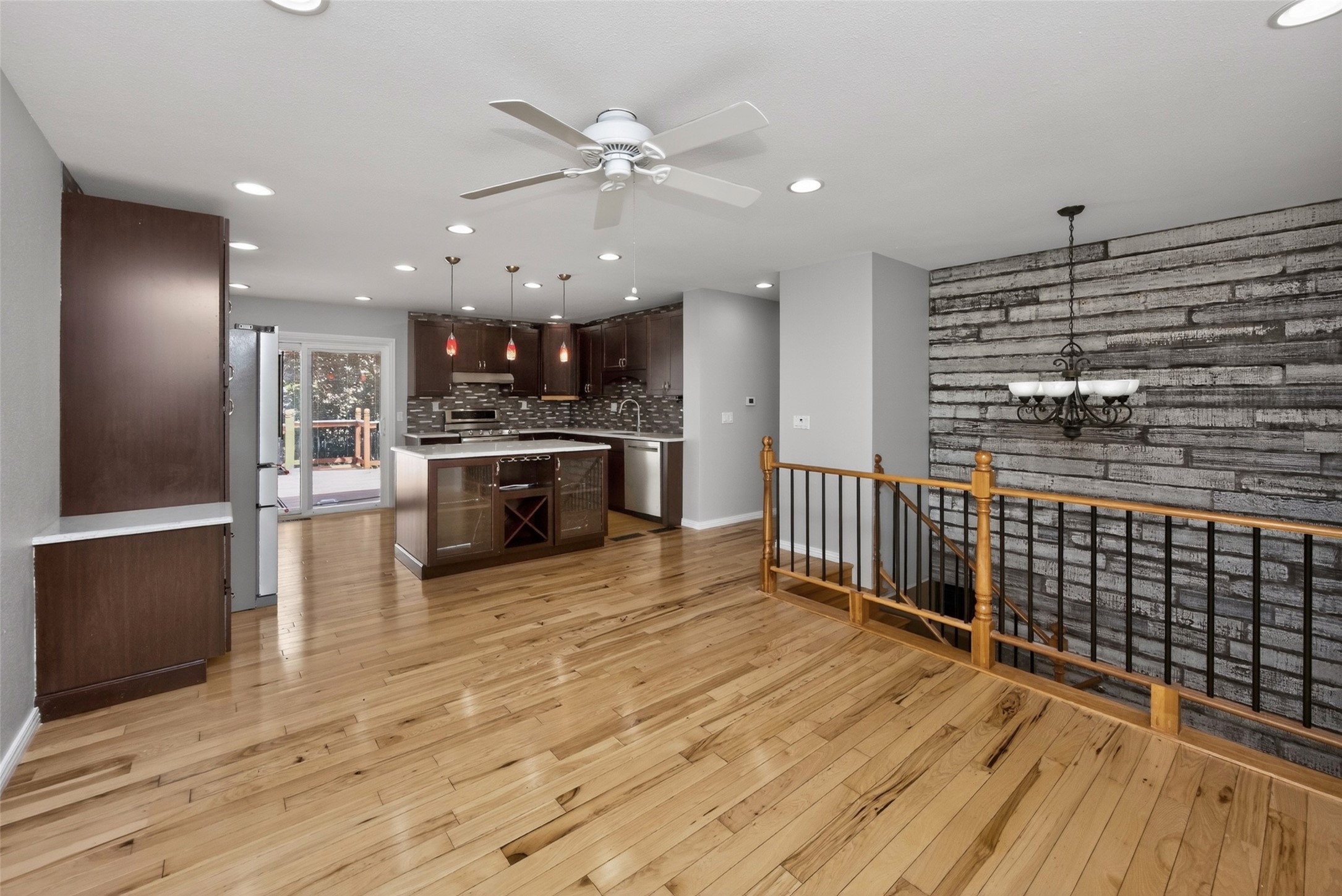9505 Dennis Drive