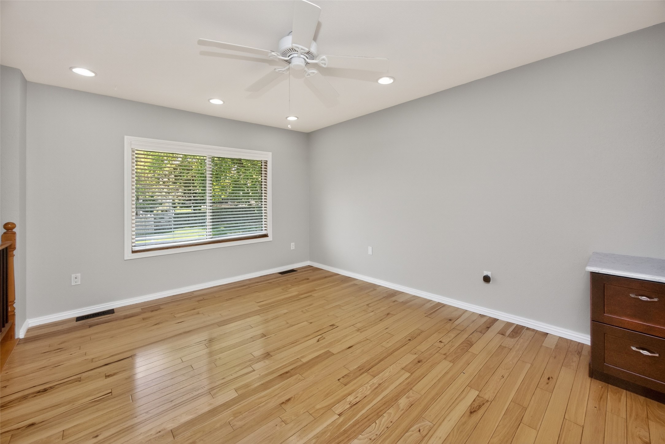 9505 Dennis Drive