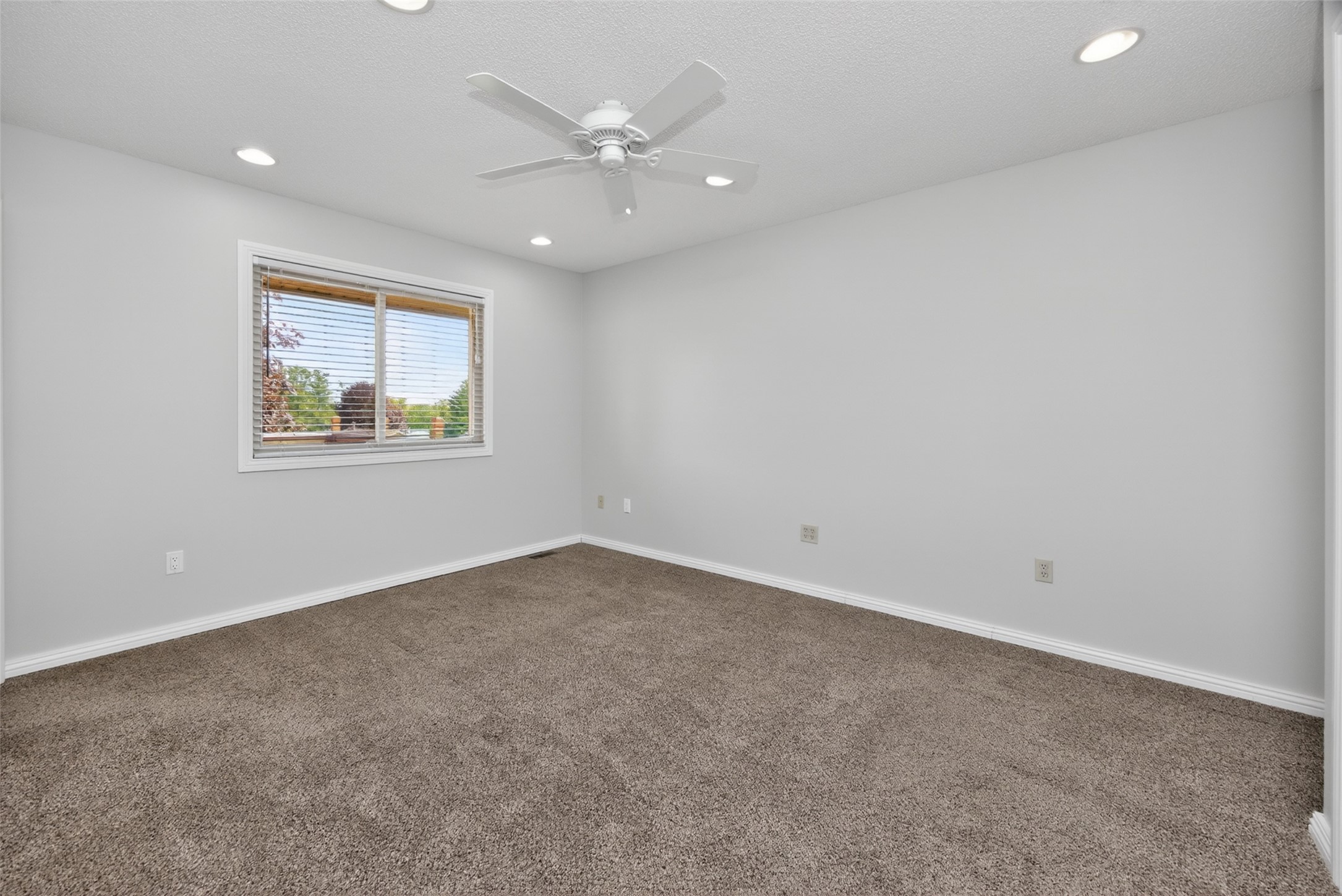 9505 Dennis Drive