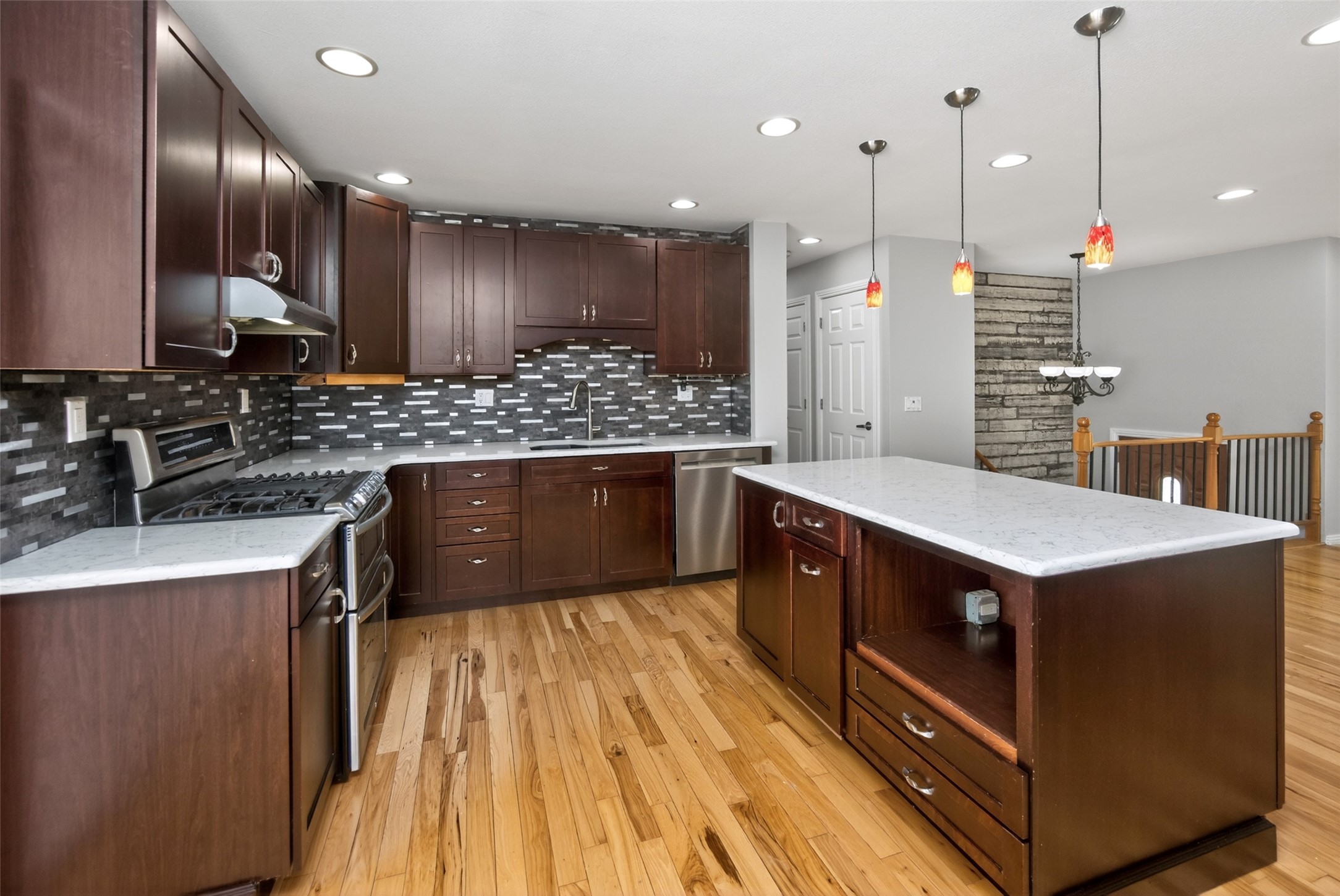 9505 Dennis Drive