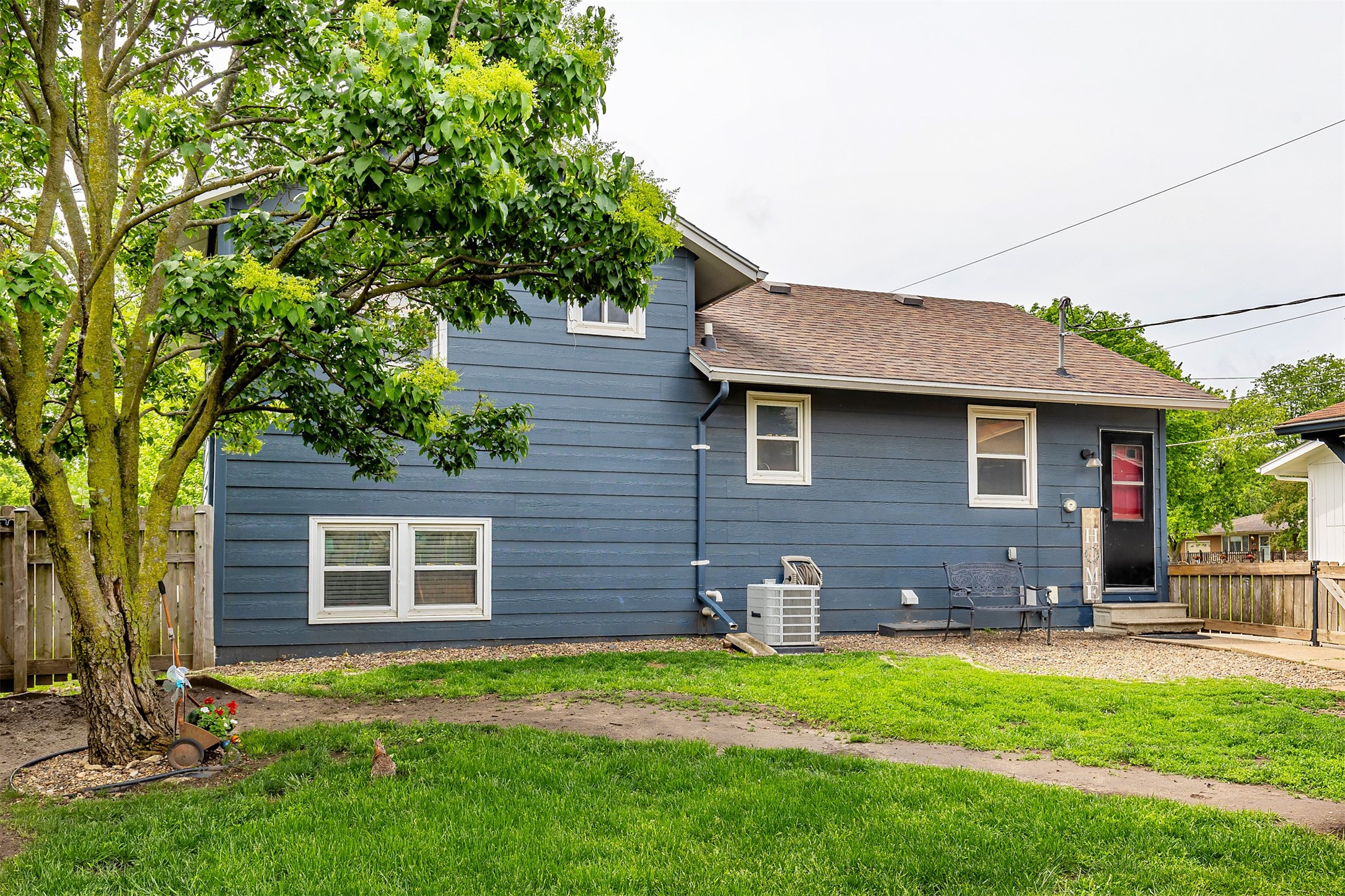 406 NE 8th Street