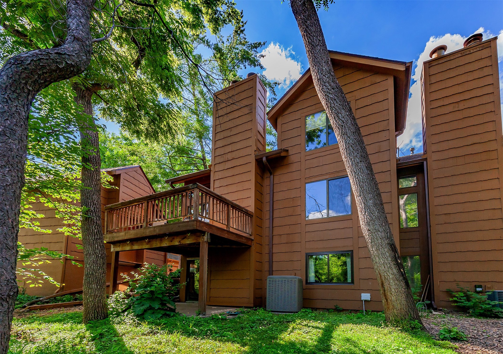 7052 Oak Brook Drive
