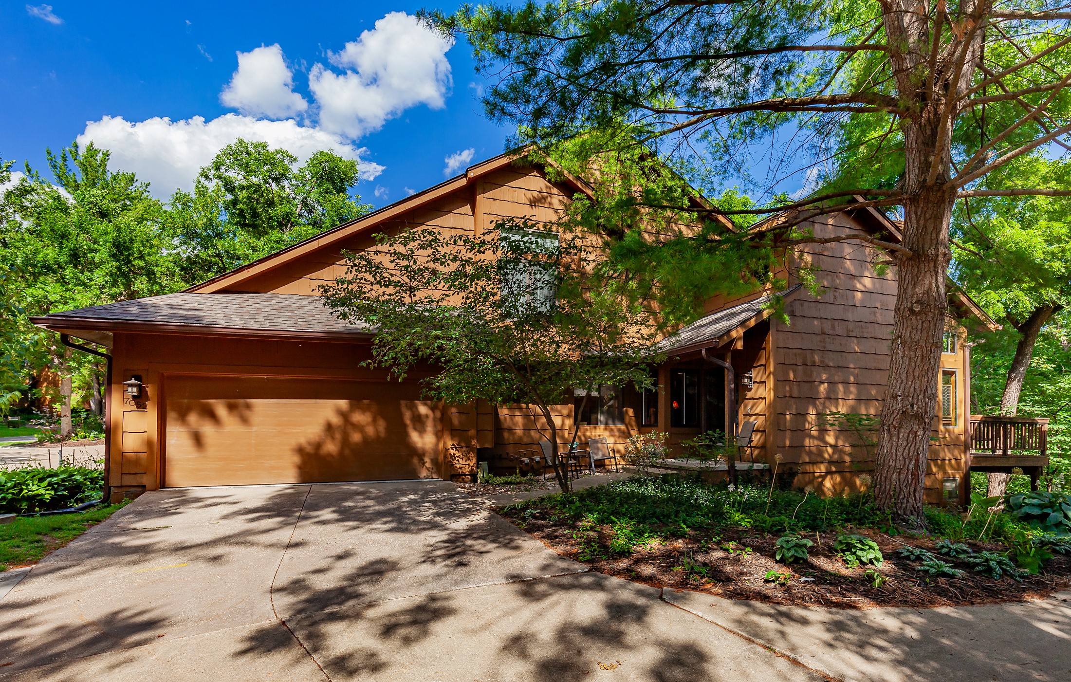 7052 Oak Brook Drive
