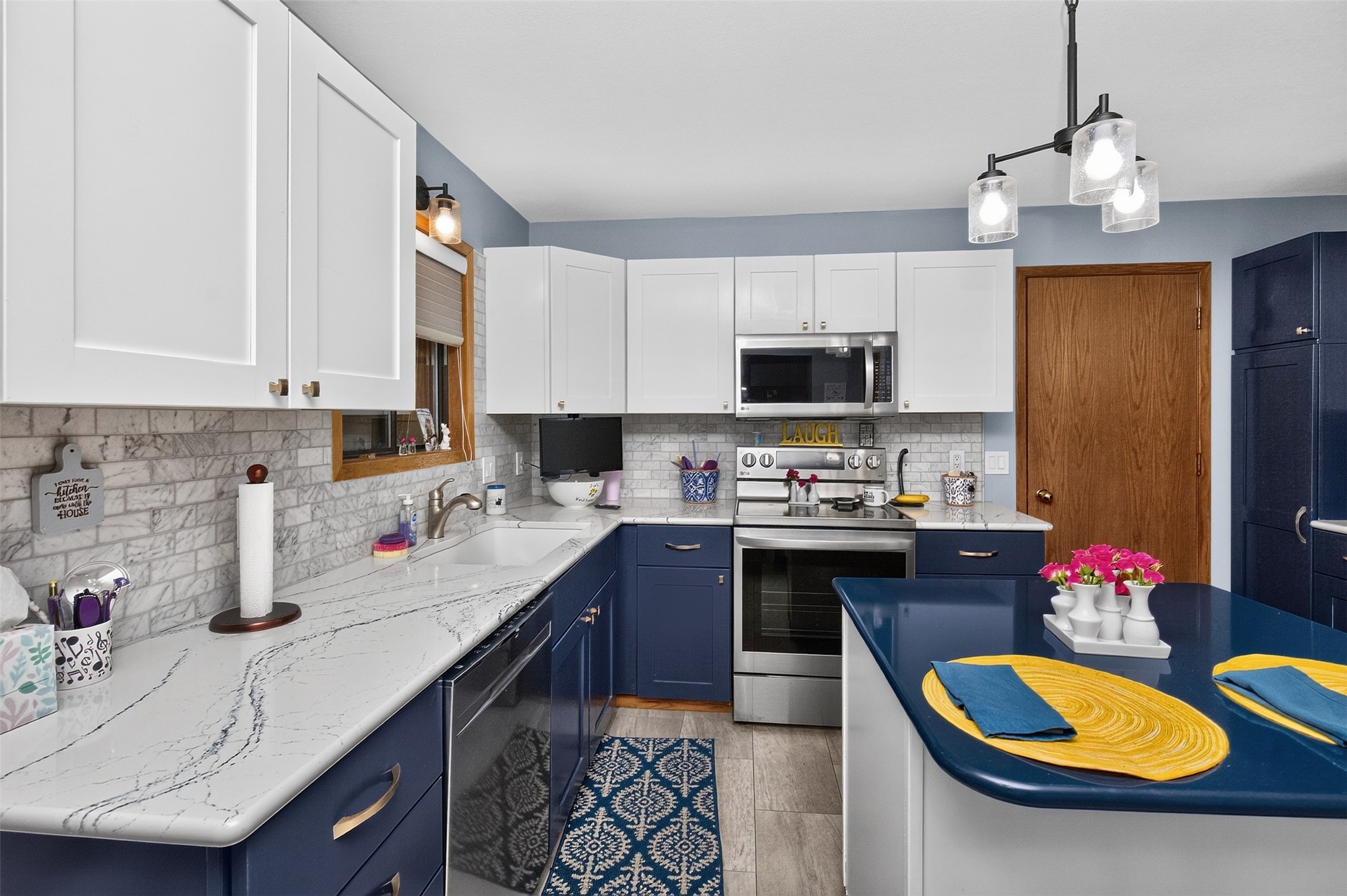 7052 Oak Brook Drive