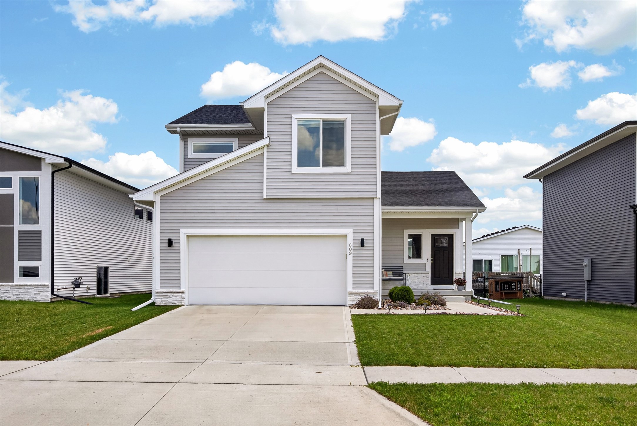 609 NE Hunter Drive Ankeny IA