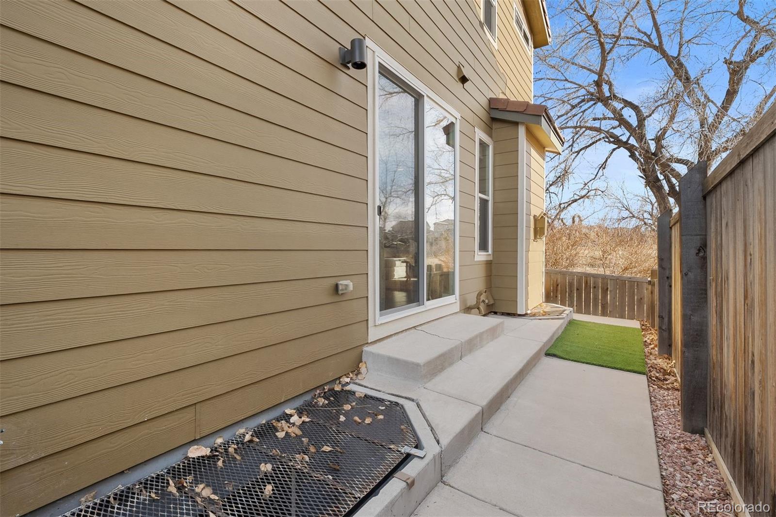 10294 Tall Oaks Circle