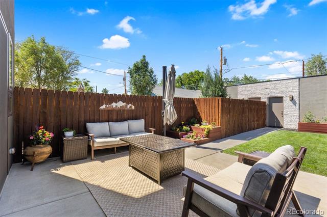 3121 W 26th Avenue