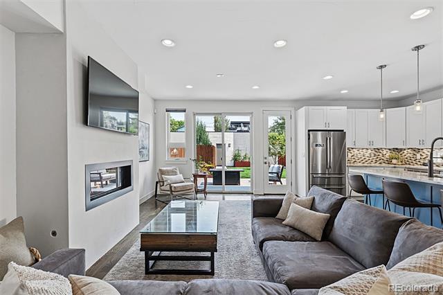 3121 W 26th Avenue