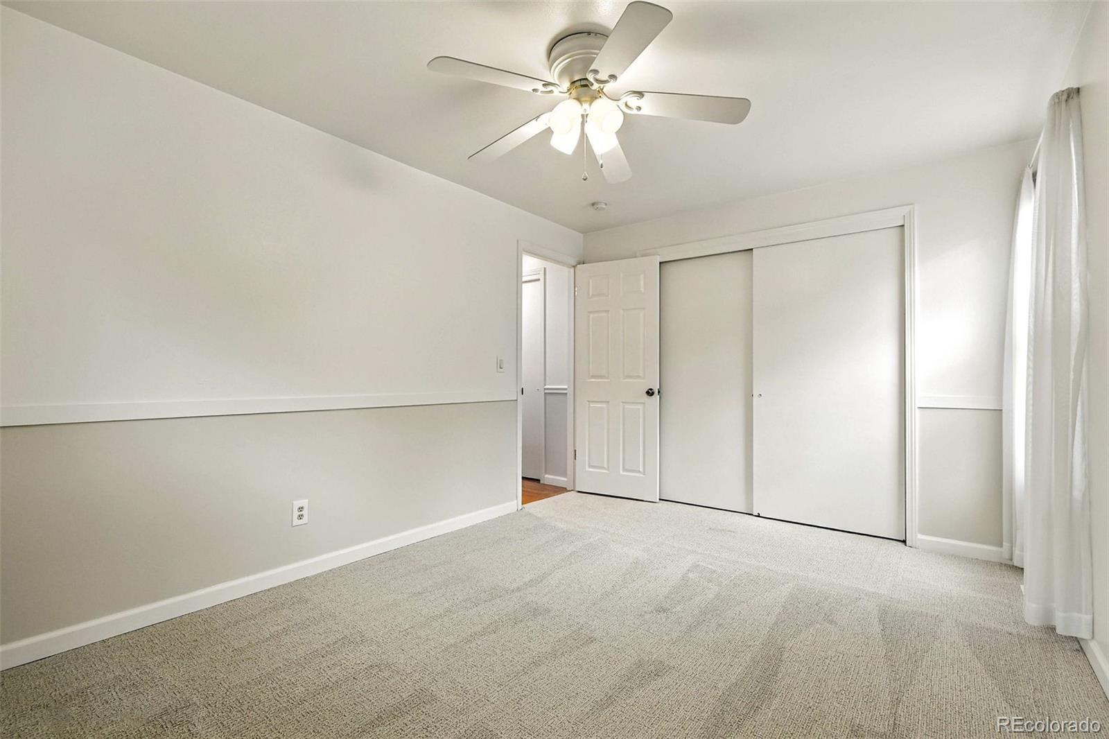 6419 W Roxbury Drive