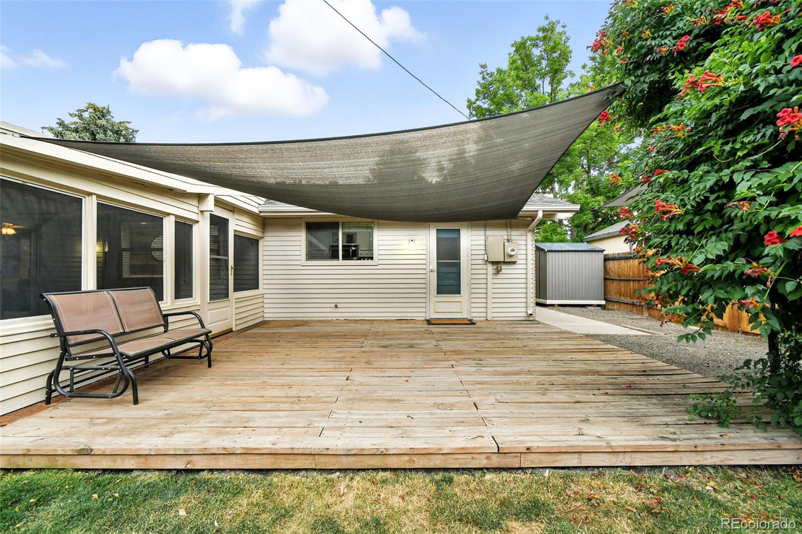 6419 W Roxbury Drive
