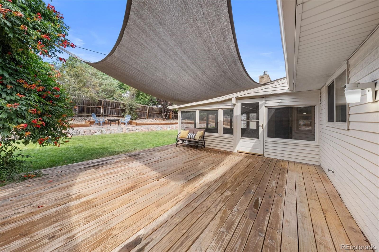 6419 W Roxbury Drive