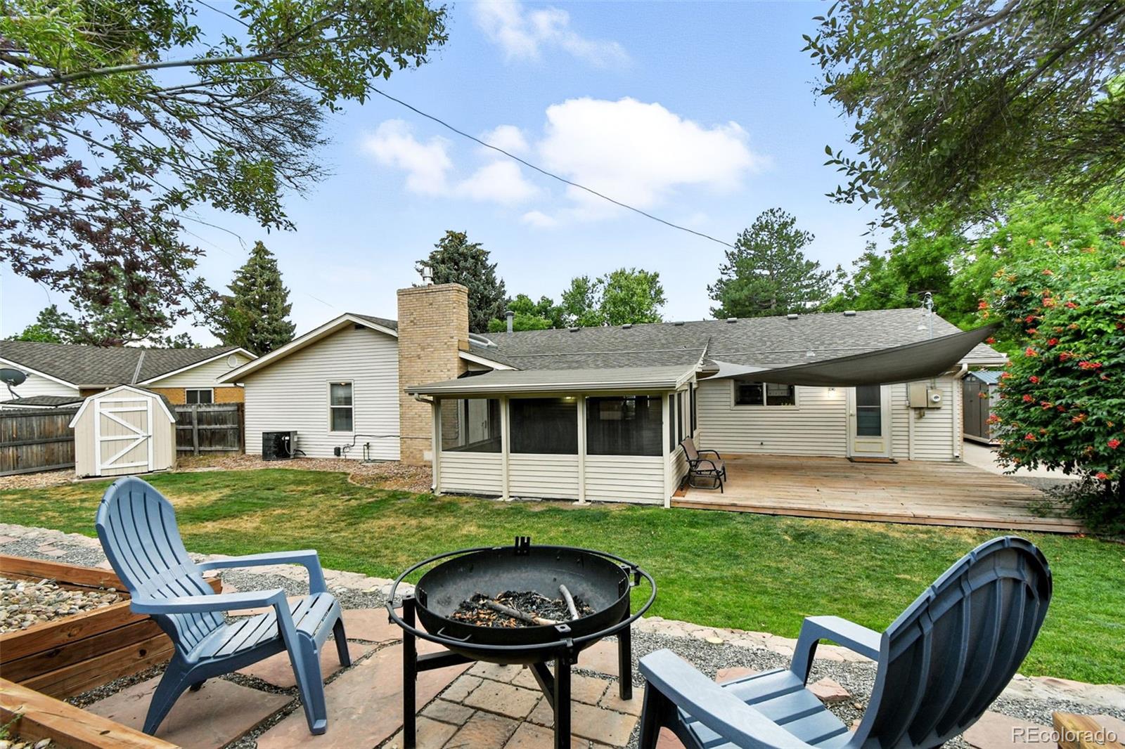 6419 W Roxbury Drive